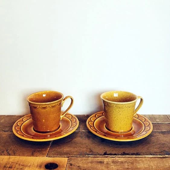 Pair of Homer Laughlin Golden Harvest mugs and saucers from the 1960s - fabulous mad men style.
