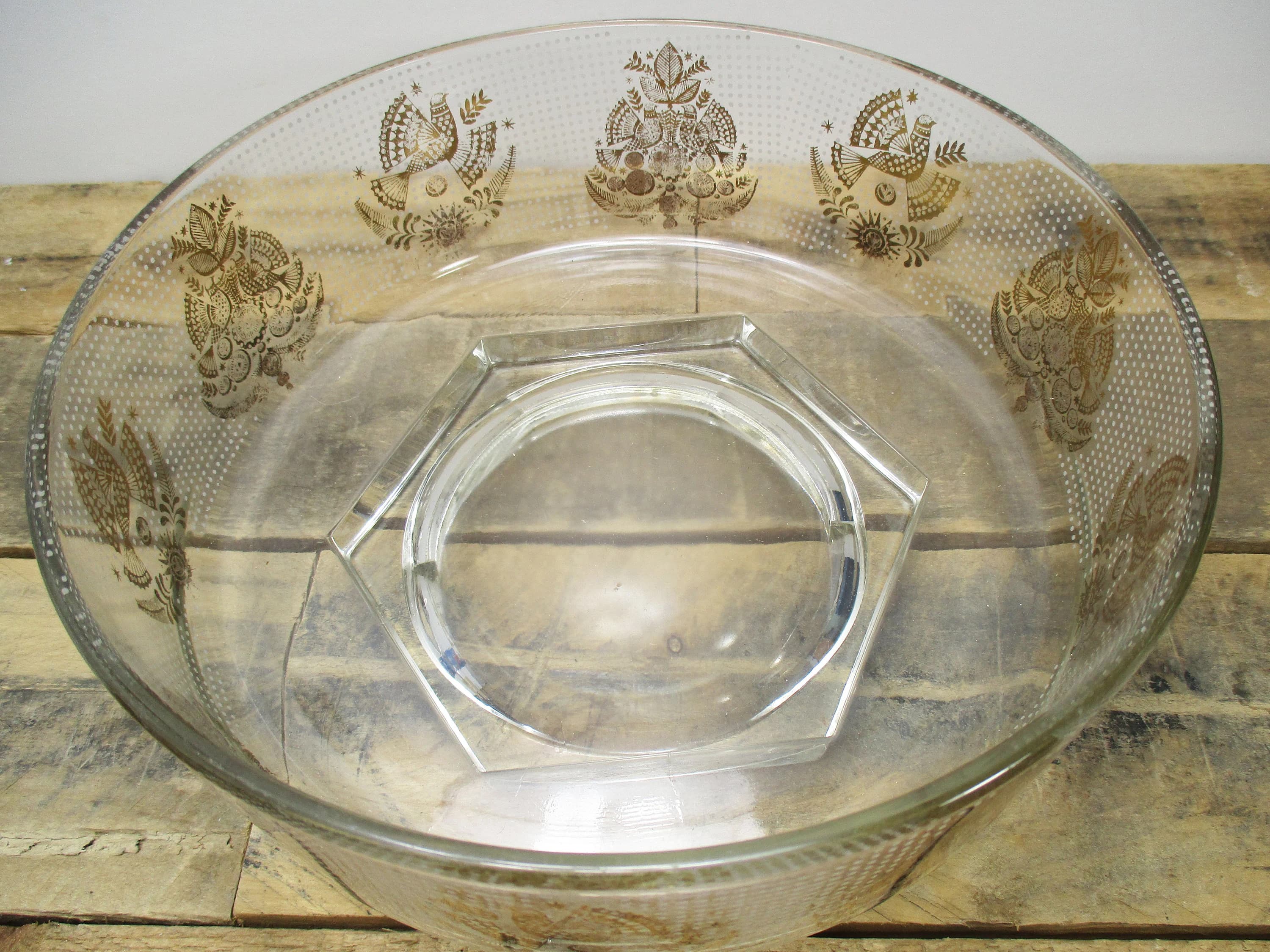 Vintage Mid-Century Serving Bowl by Georges Briard - 'Birds of Happiness' - Gold Birds / Peacocks and White Polka Dots. - image 4