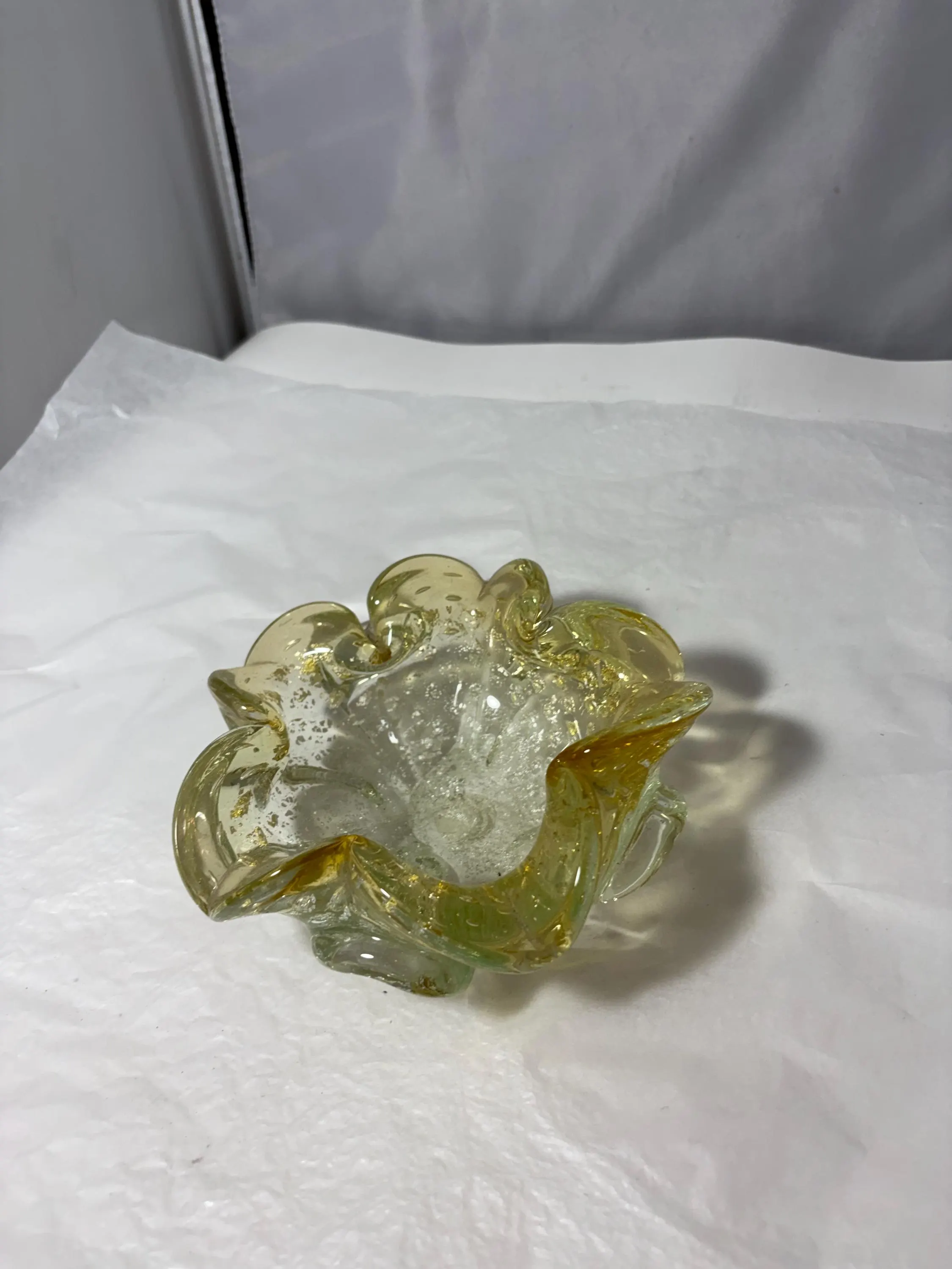 Vintage Murano yellow/green Glass Flower Petal Bowl | Home Decor - image 4