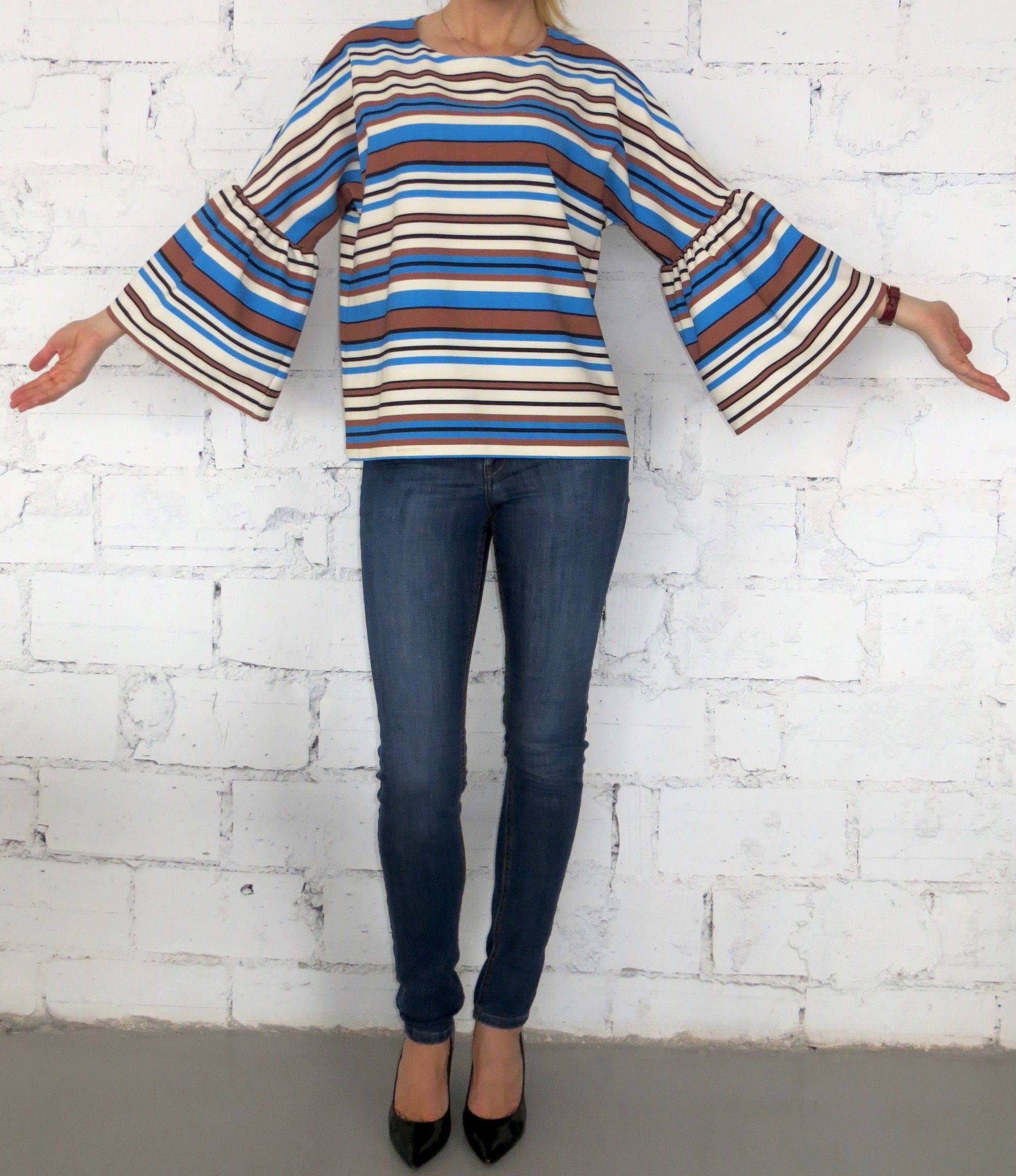Women's Loose-Fitting Blouse-Ruffle Sleeve Top-Oversize Blouse-Casual Shirt-French Sleeves-Romantic Maxi Top
