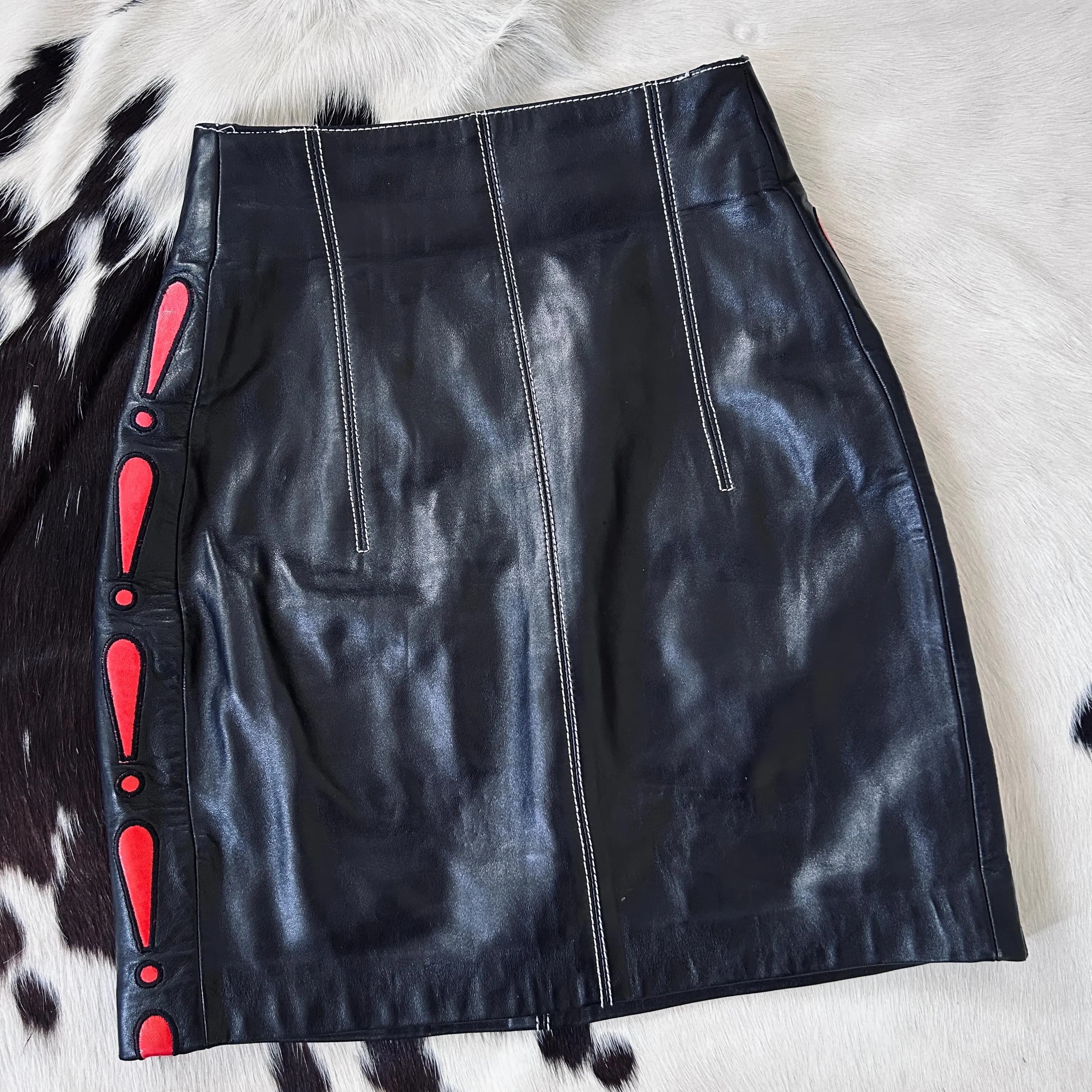 Designer 90s Escada genuine leather mini skirt - image 5