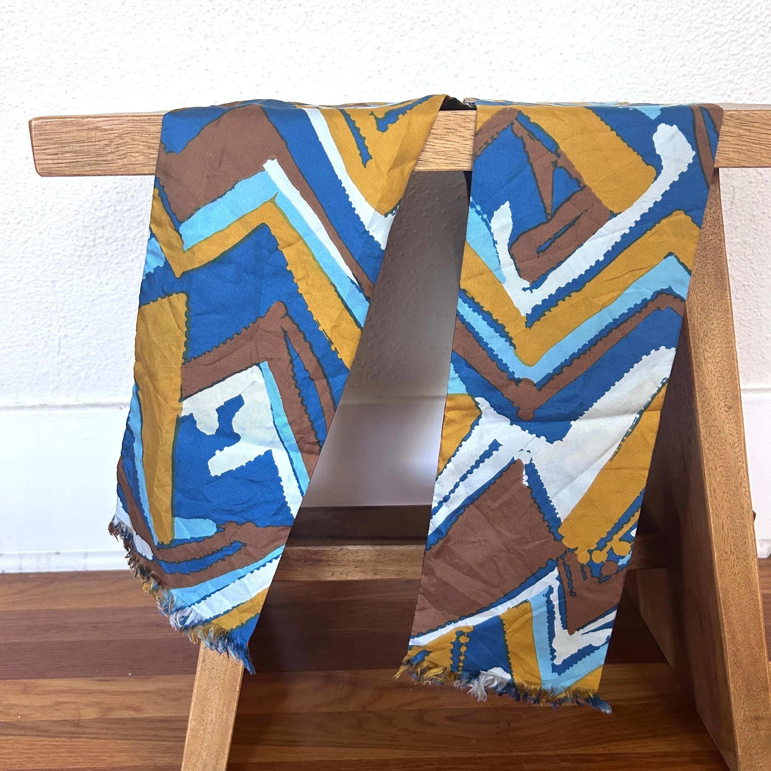 Vintage 60s mod headscarf long skinny geometric