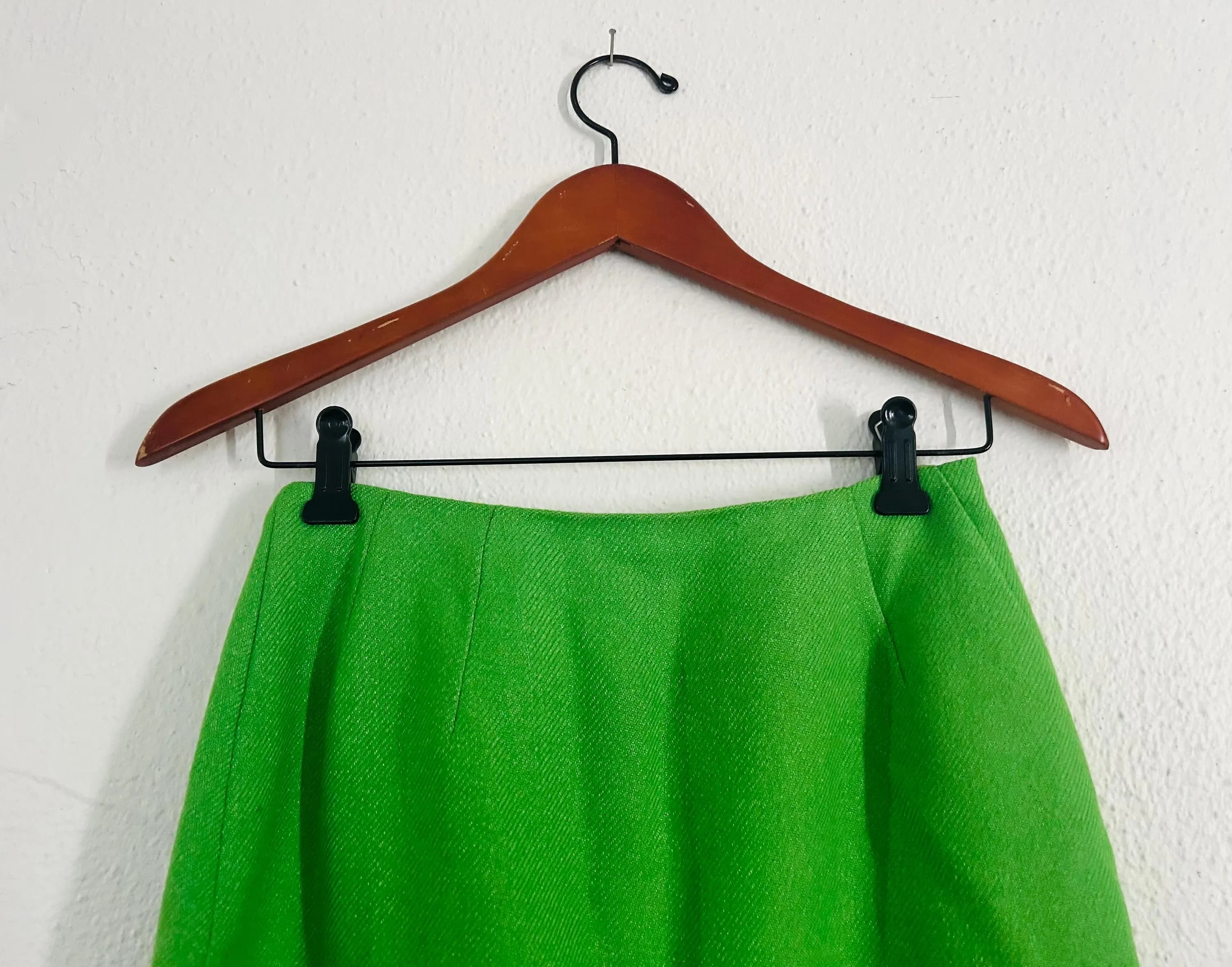 Vintage 60s mod lime green skirt wool blend suit - image 2
