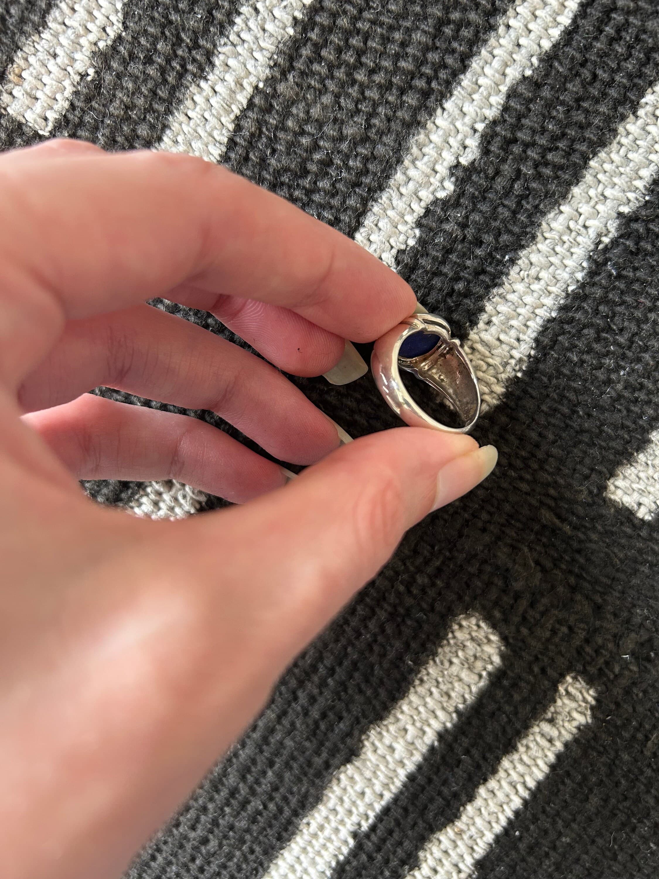 Vintage Sterling silver Lapis ring classic design cabochon blue round oval stone - image 5