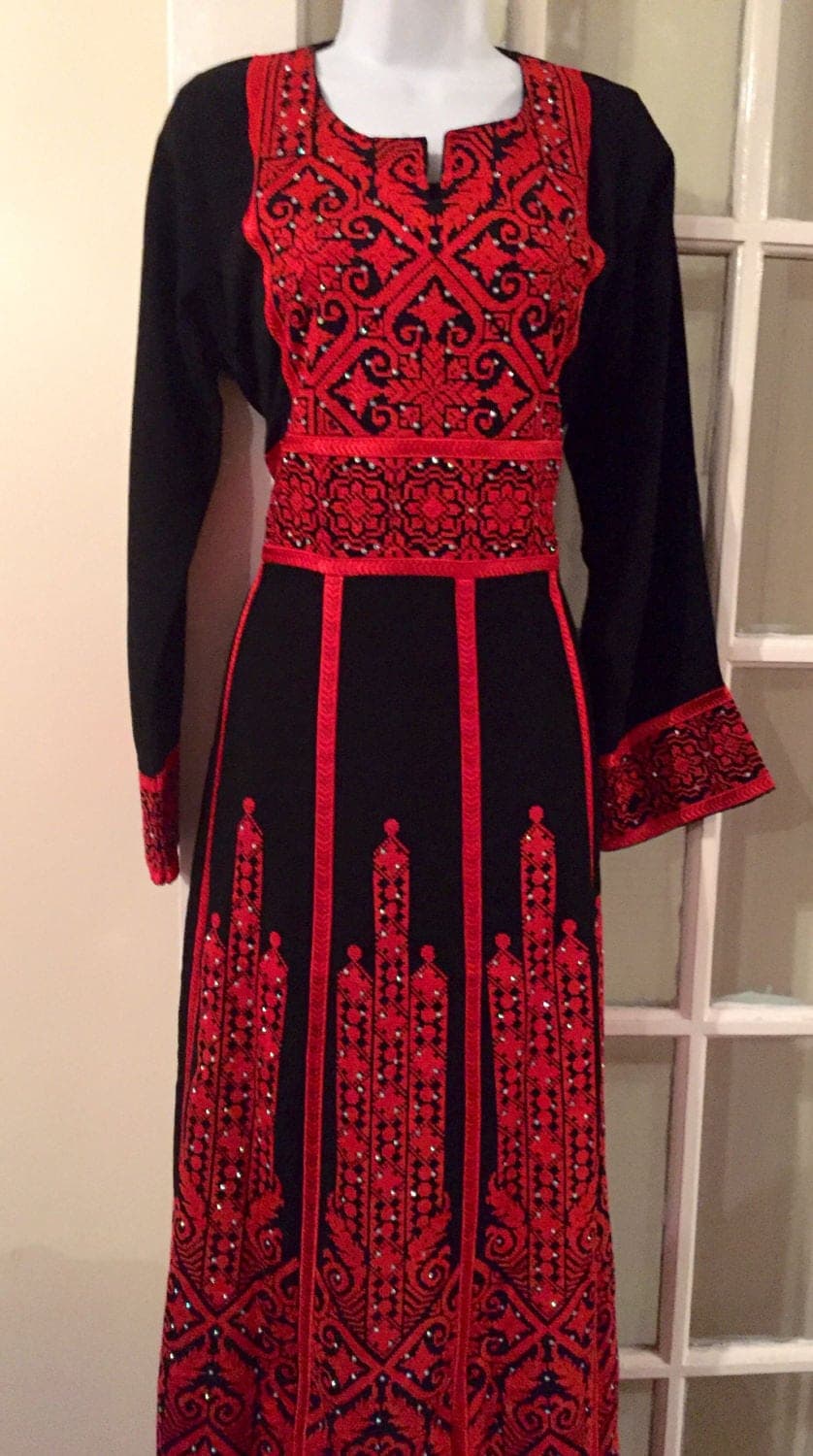 Stunning Royal Black dress / Kaftan / Thob / Thobe/ Tobe with Red  Palestinian Cross Stitch / Embroidery - image 4