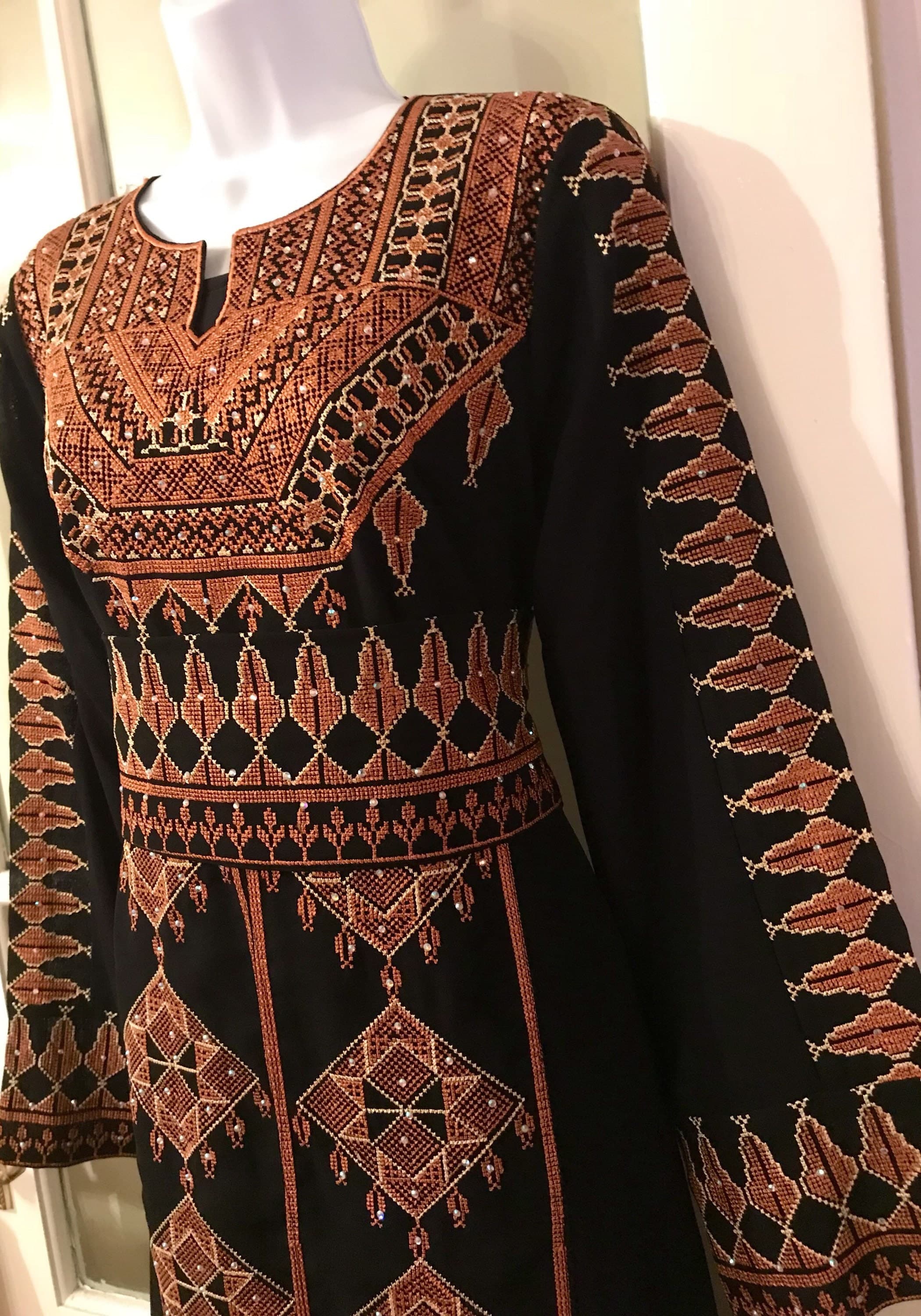 2 Piece Black Dress/ Abaya/ Kaftan/ Thobe and matching belt with beautiful light brown / pink  brown embroidery - image 4