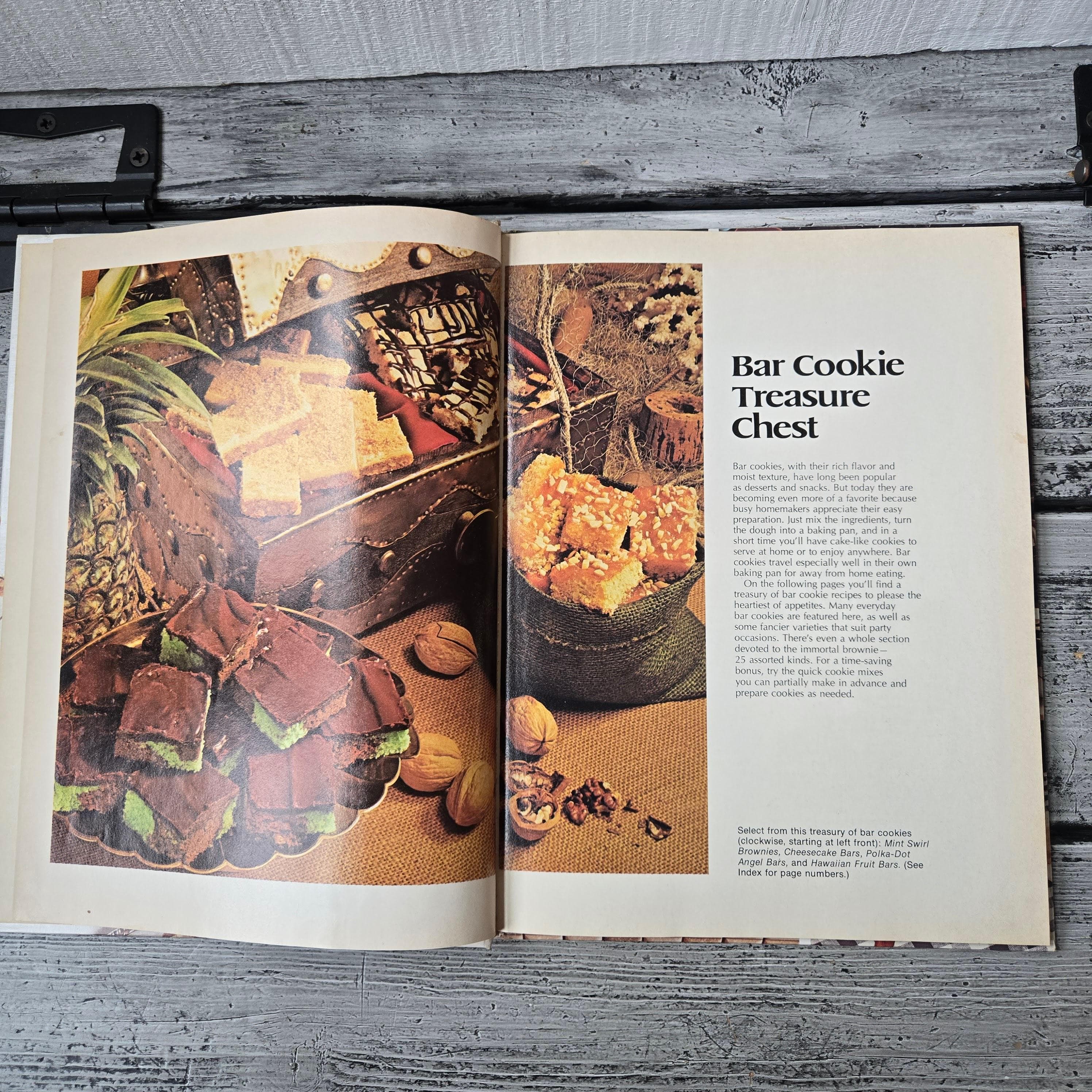 Better Homes and Gardens Homemade Cookies Cook Book, vintage cookie cookbook, vintage baking, 1980's cookie cookbook, BHG homemade cookies - image 5