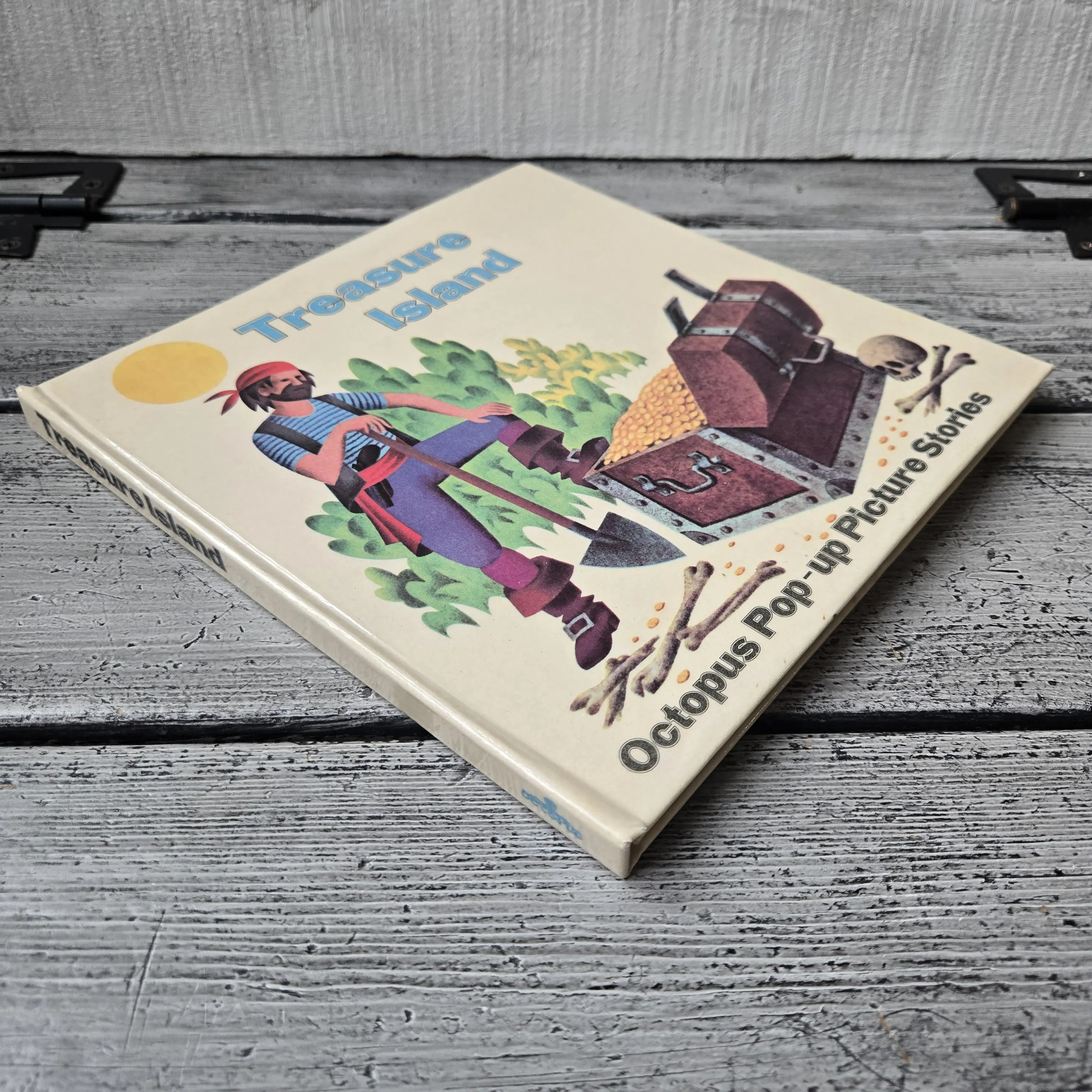 Treasure Island Octopus Pop-Up book by Robert Louis Stevenson, 1979, vintage Treasure Island, vintage Octopus Pop Up Picture Stories book - image 3
