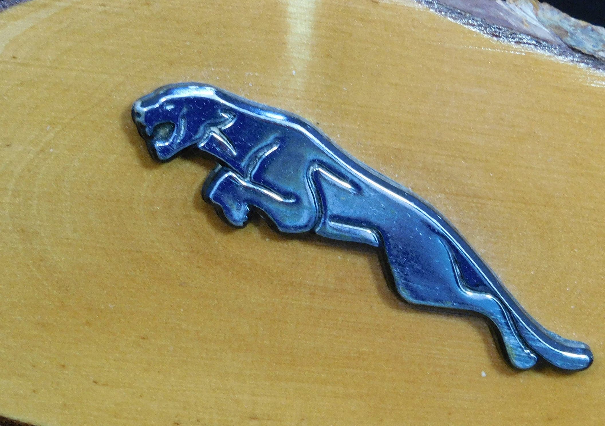 Jaguar car mascot on plaque, wall hanging,man cave, office desk - image 5