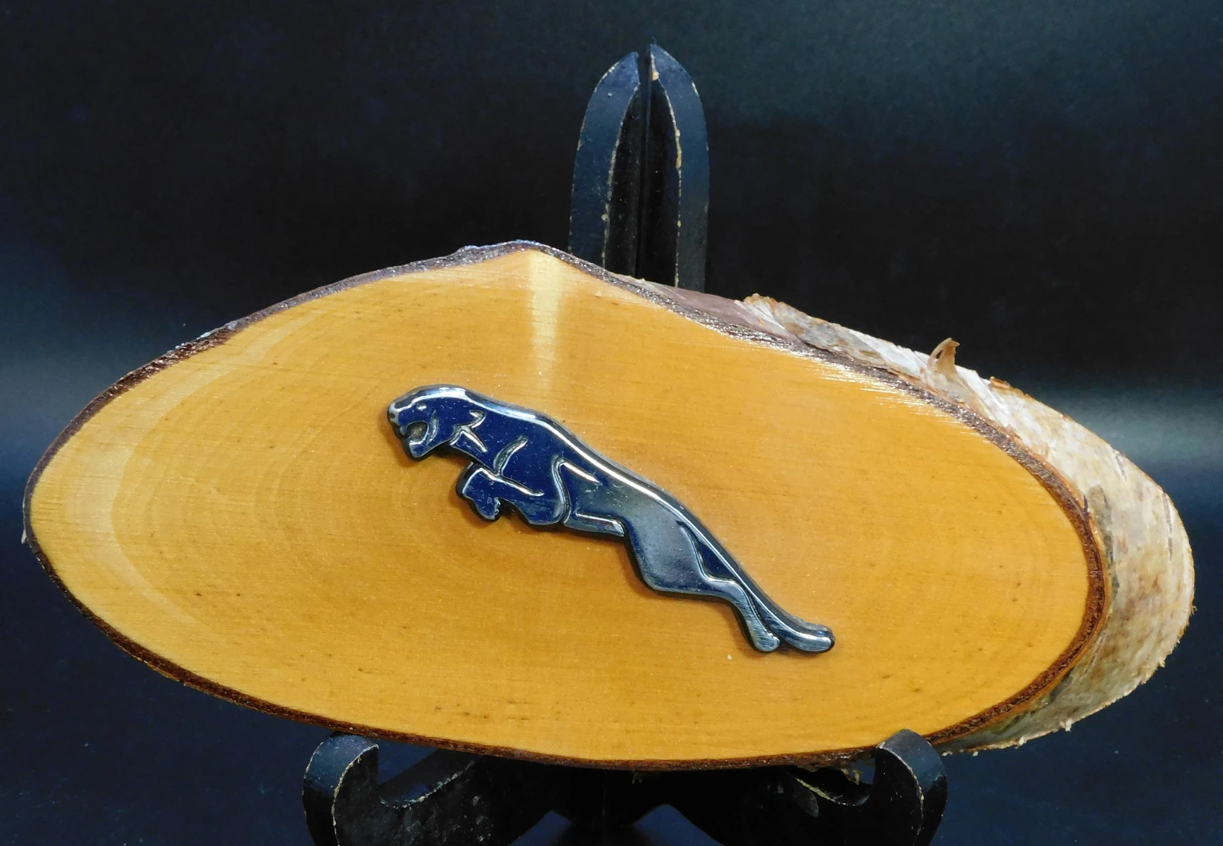 Jaguar car mascot on plaque, wall hanging,man cave, office desk - image 3