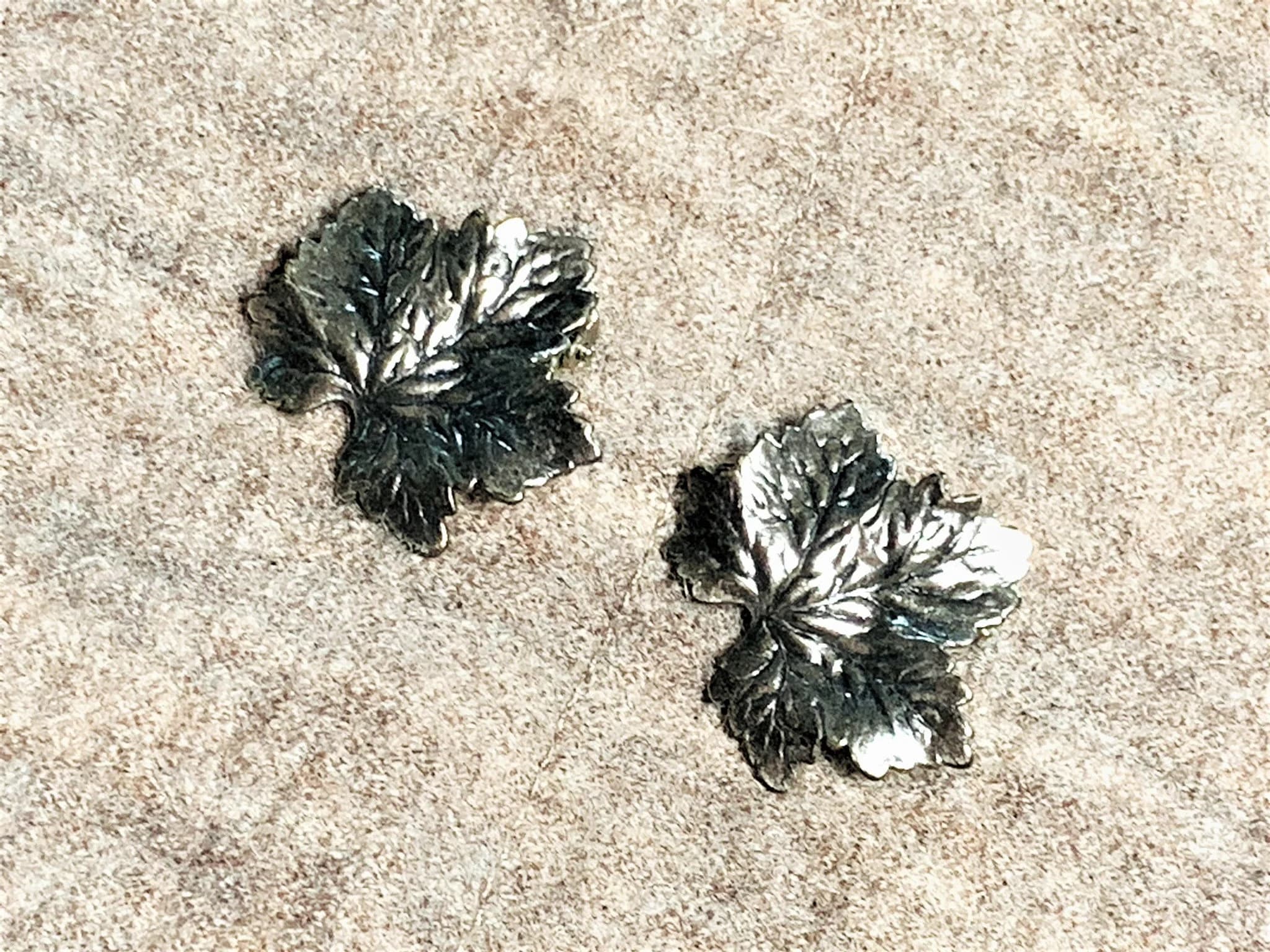 Vintage Gold Tone or Silver Tone Napier Leaf Earrings - image 5