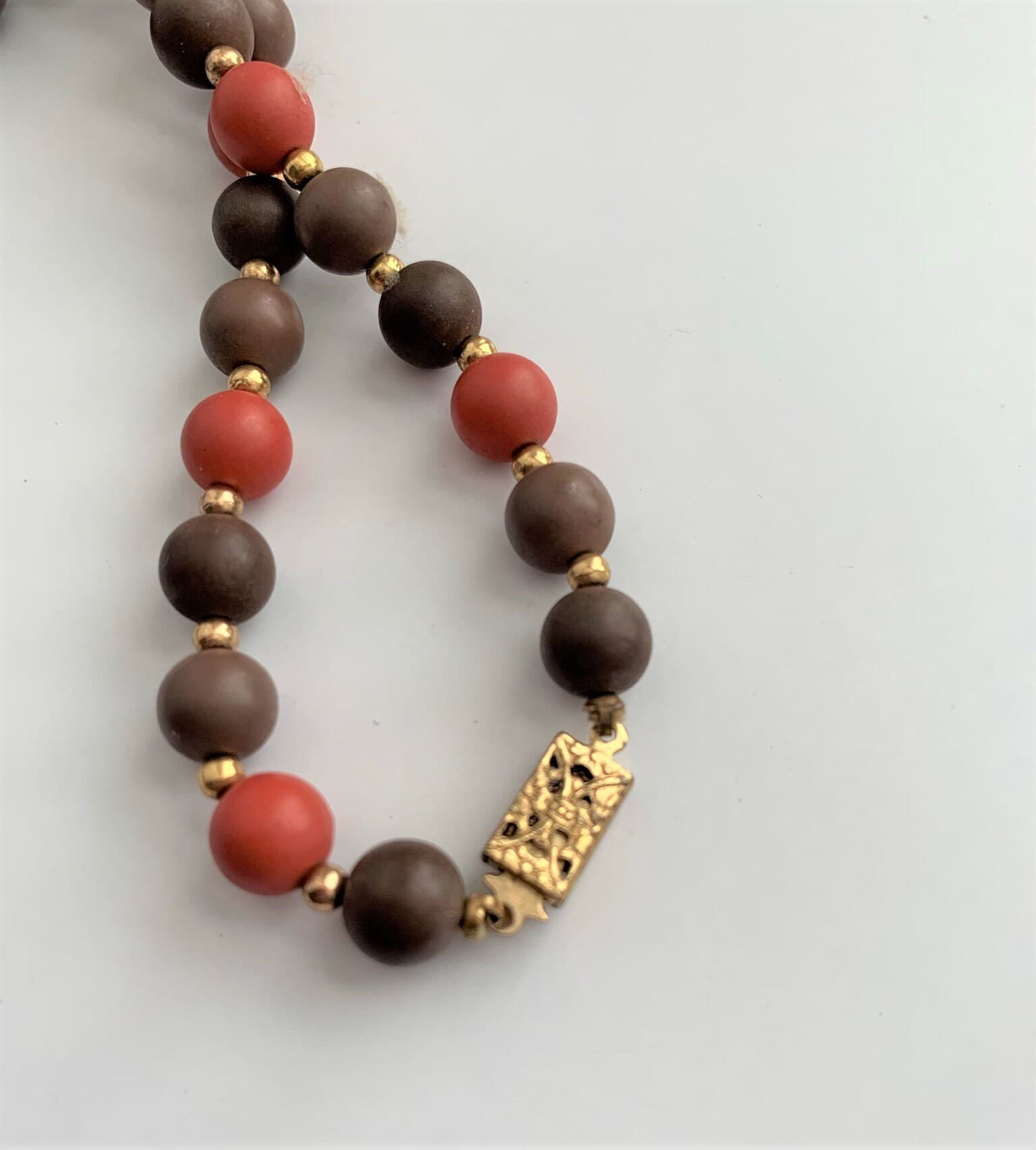 Vintage Beaded Necklaces (2) Melamine Plastic and Wood Vintage Costume Jewelry - image 4