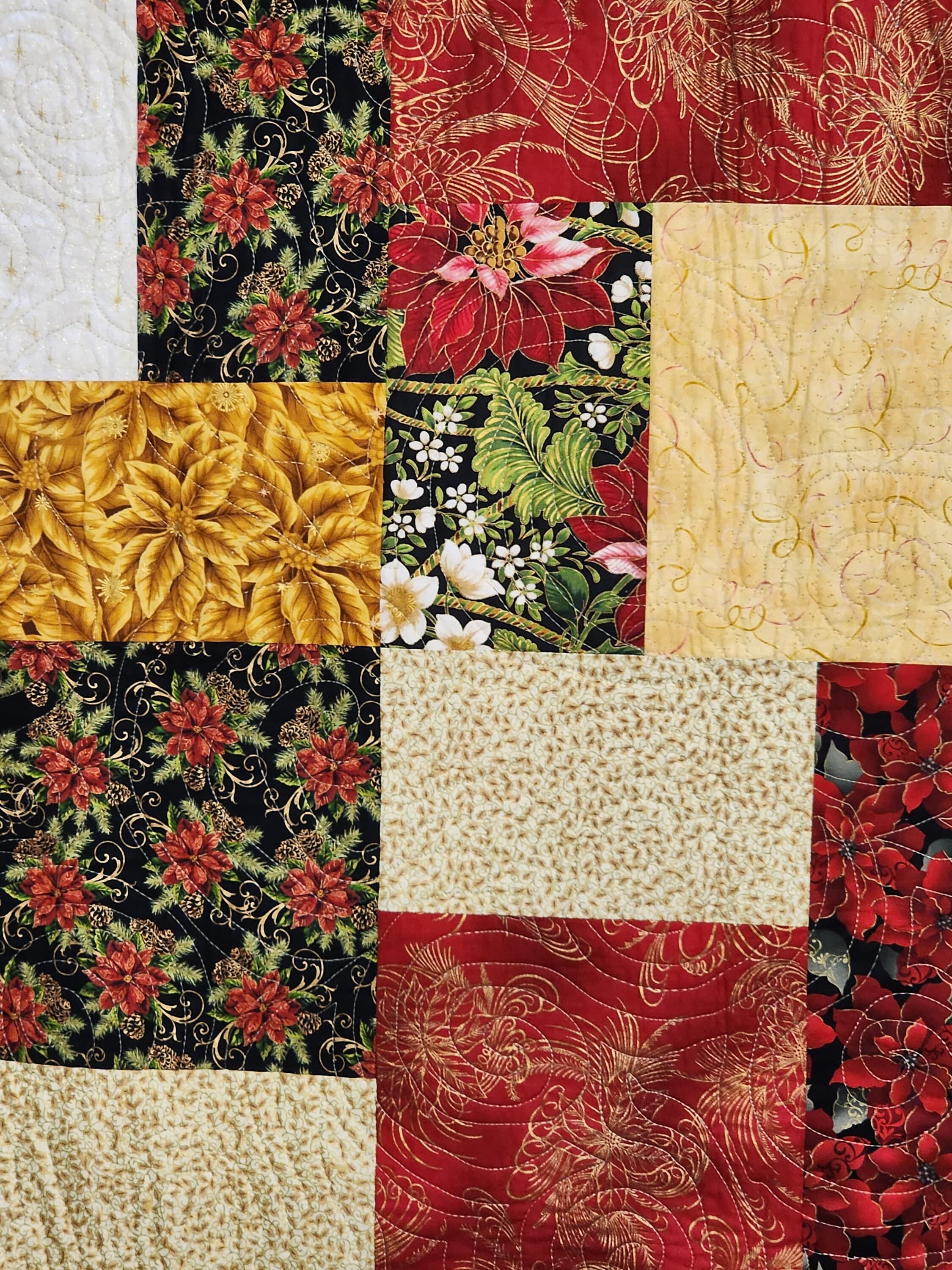Handmade Christmas Quilt: Full Size Holiday Bed Comforter (55x70) - image 3