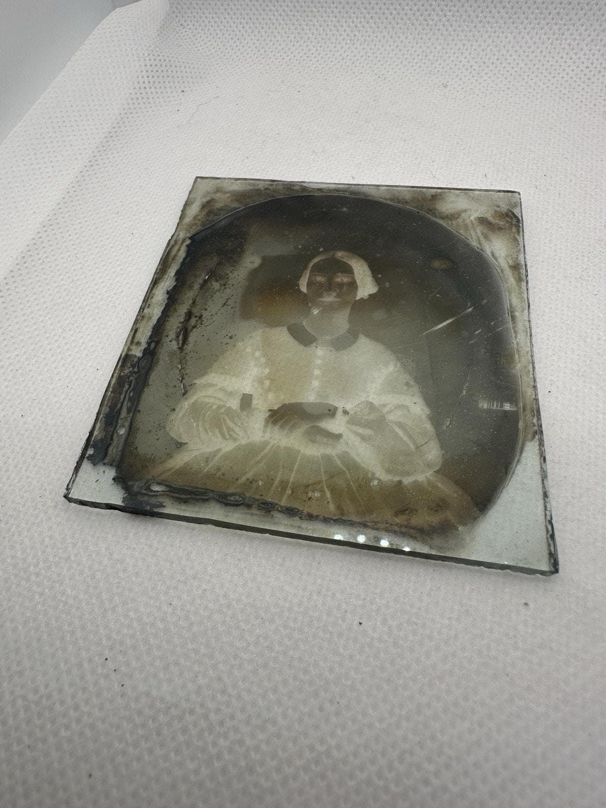 Spooky ambrotype of young woman in dress, 19 Century antique photo on glass - image 3