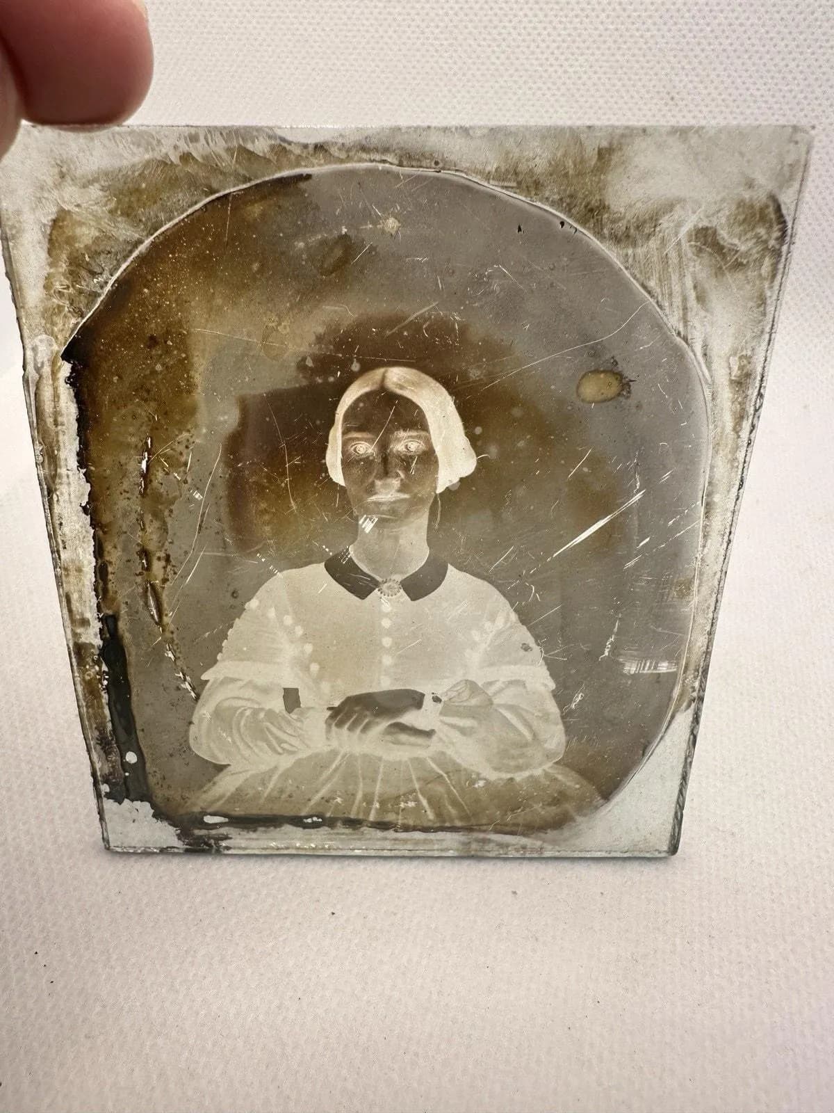 Spooky ambrotype of young woman in dress, 19 Century antique photo on glass - image 4