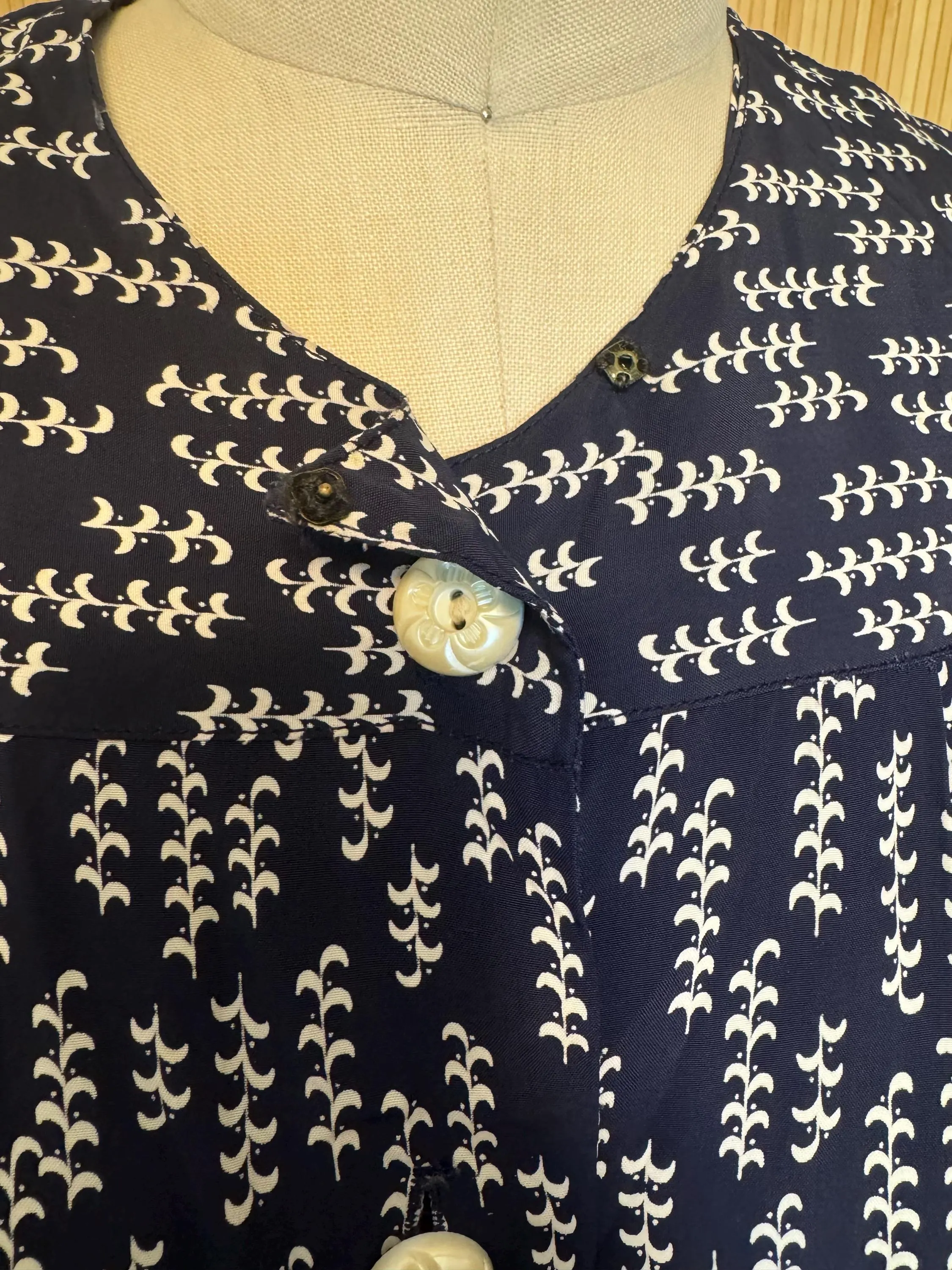 Vintage Maternity Blouse by Marian Sue Frocks - image 4