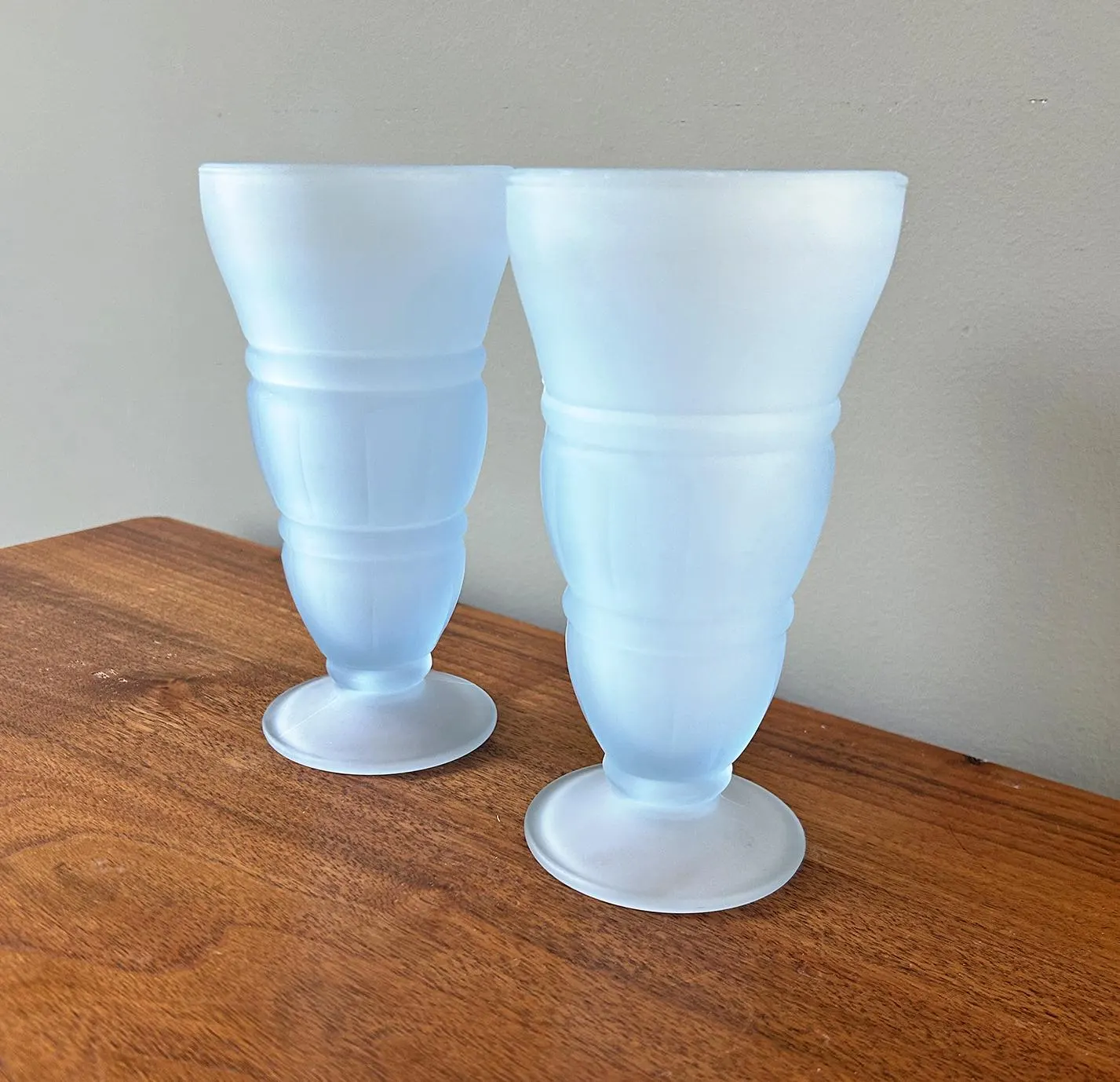 Vintage Indiana Glass Light Blue Satin Frosted 13 oz Soda Fountain Milk Shake Tumblers - Set of 2 - image 4
