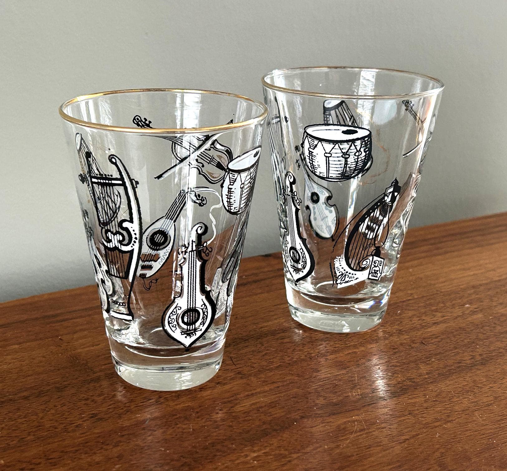 Vintage Pair of Libbey Musical Instrument Cocktail Glasses - image 3