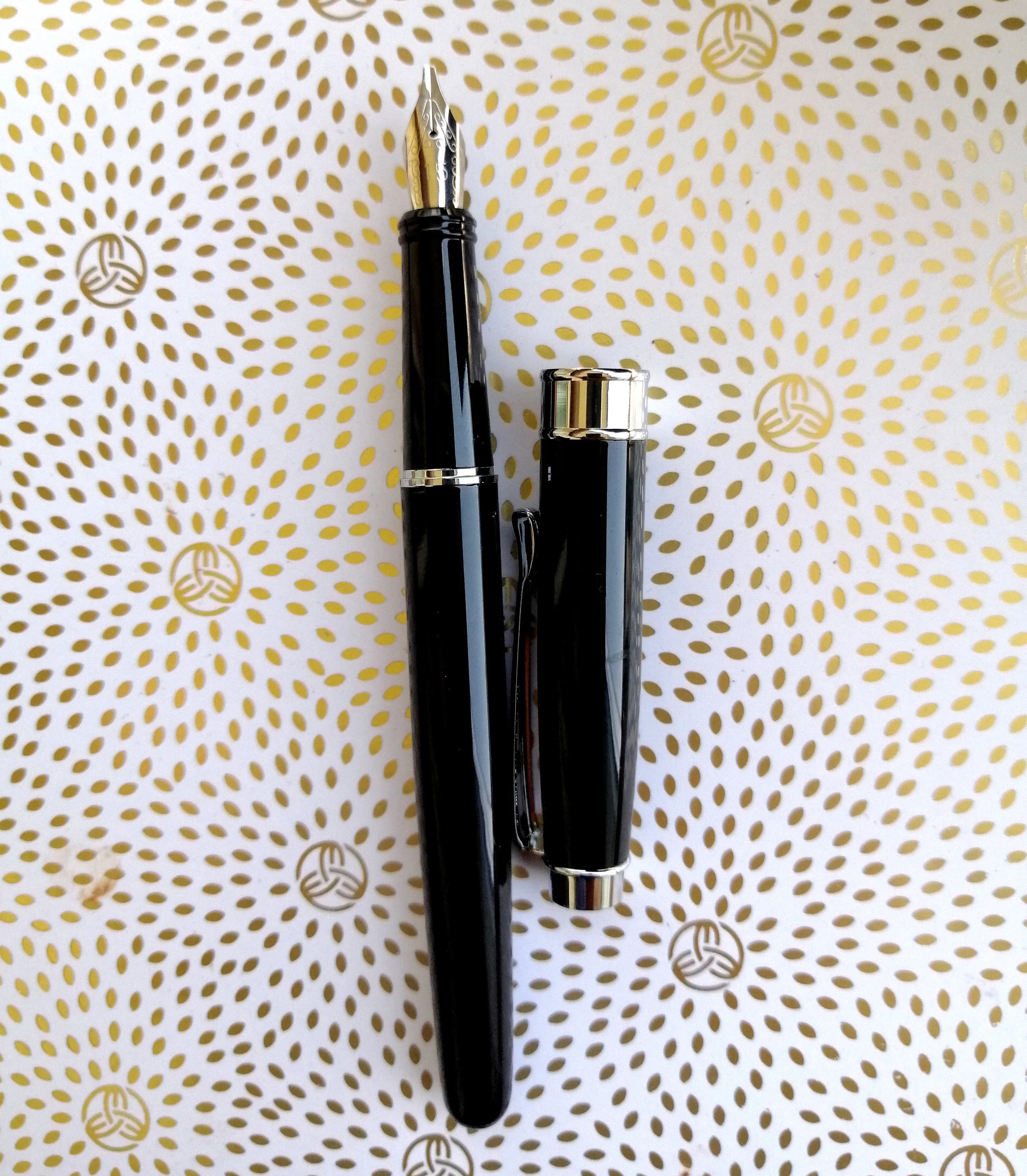 Calligraphy fountain pen set- 3 different tips and 14 replacement color cartridges-Discount! - image 3