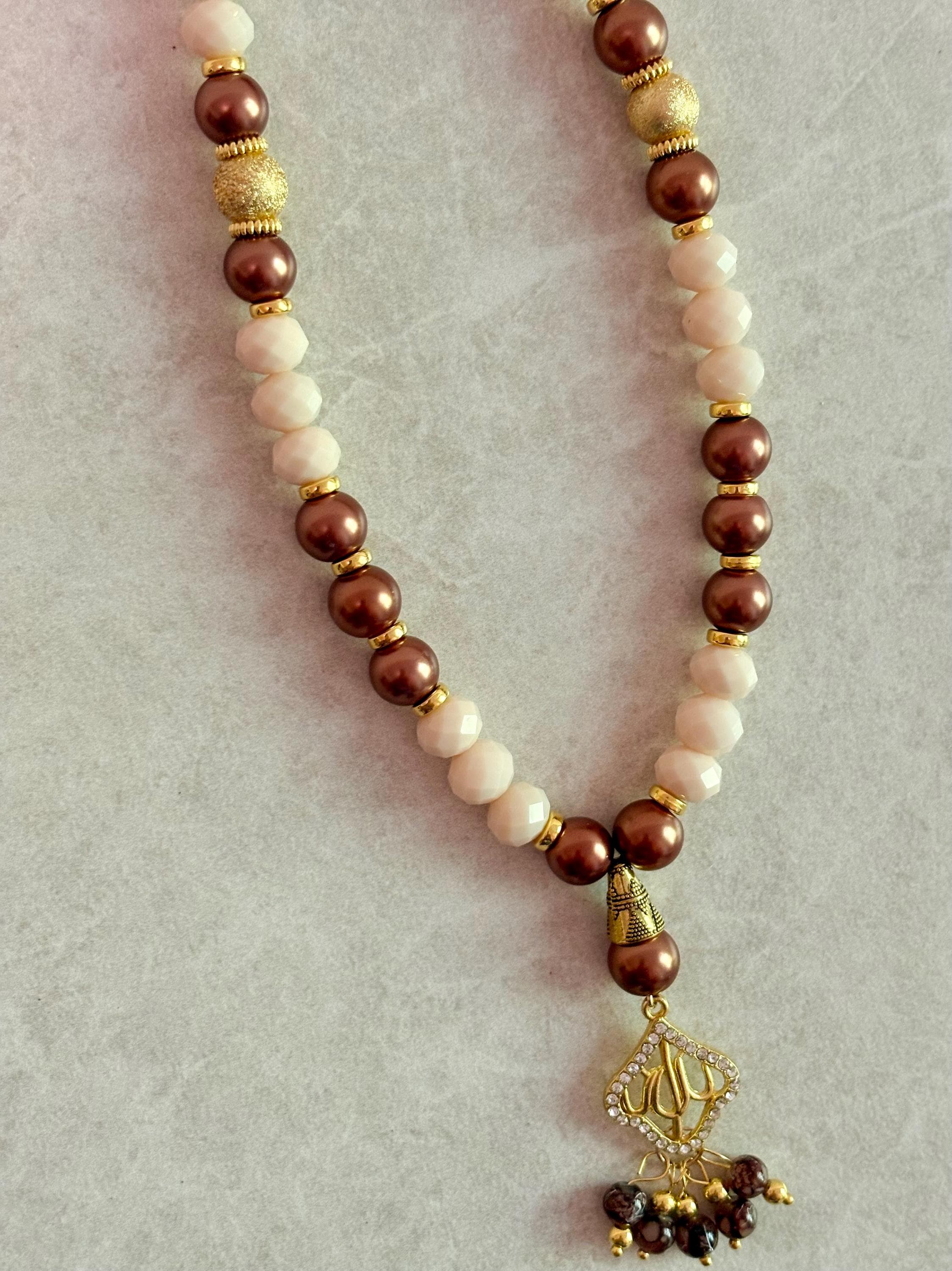 33 Brown pearls and opaque beige crystals - image 3
