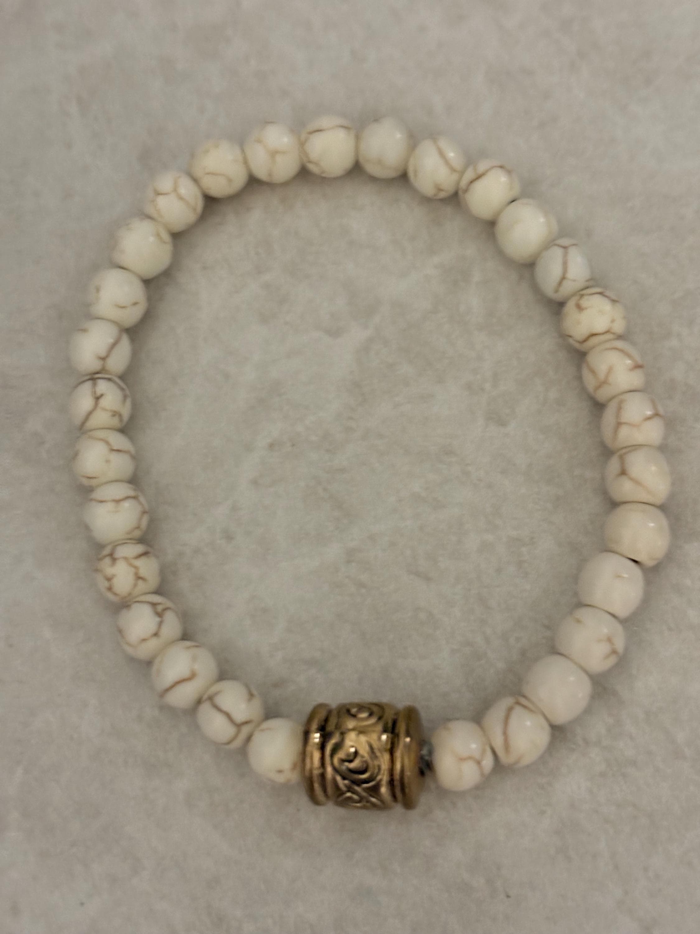 Howlite stone bracelets - image 4