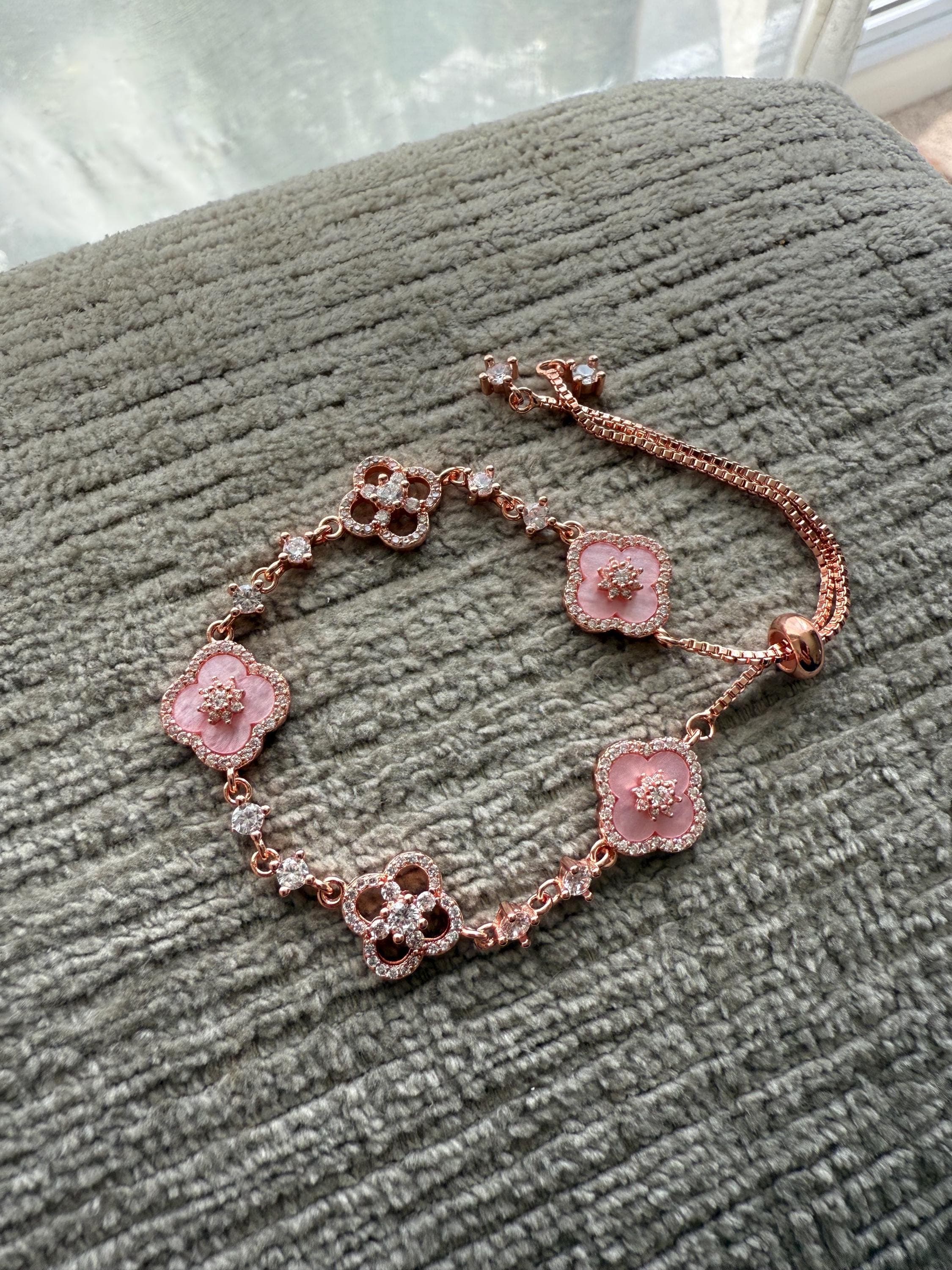 Clover flower bracelet - image 4