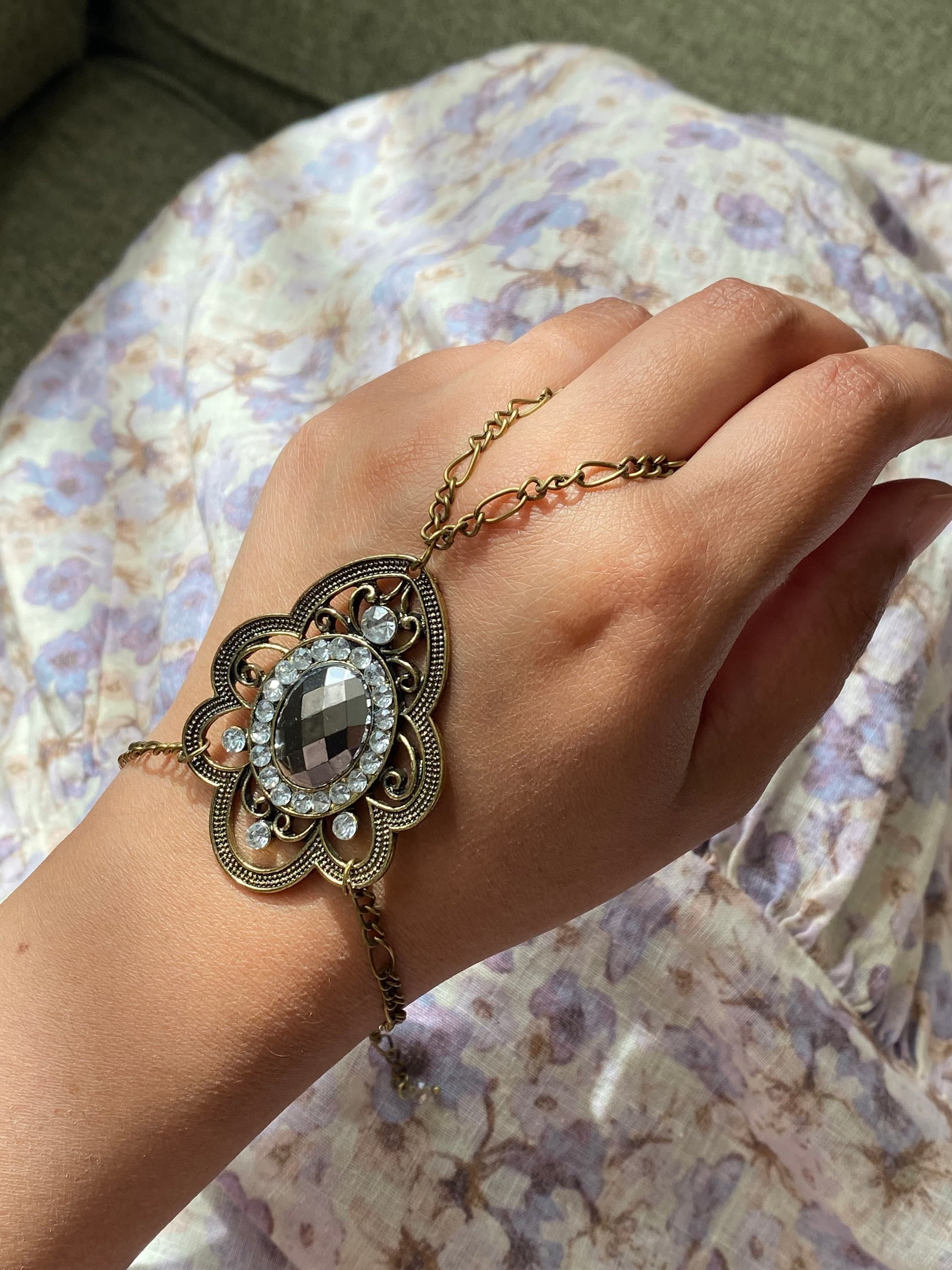 Hand chain, hand jewellery