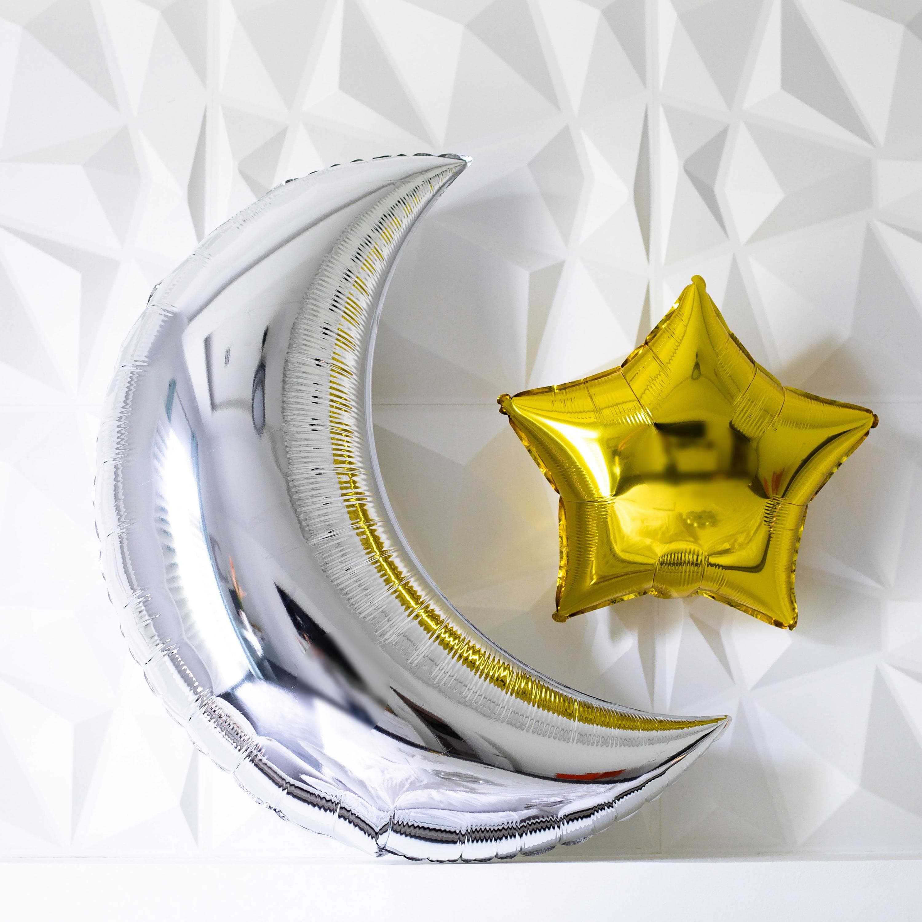 Giant Metallic Crescent|Star Balloon Party Pack - image 3