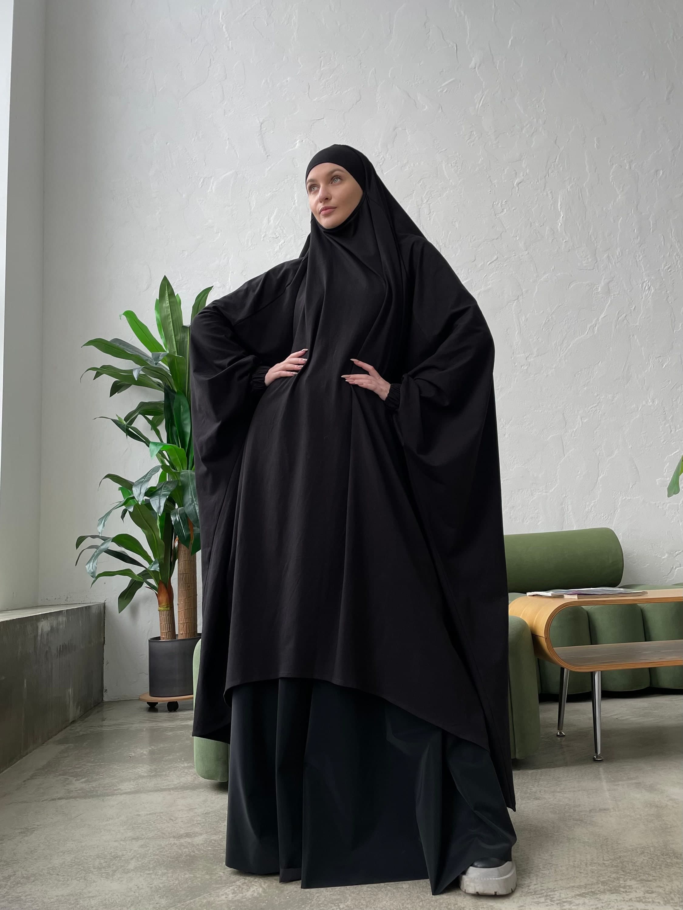 Elegant long black cotton jersey khimar asymmetrical length - image 3