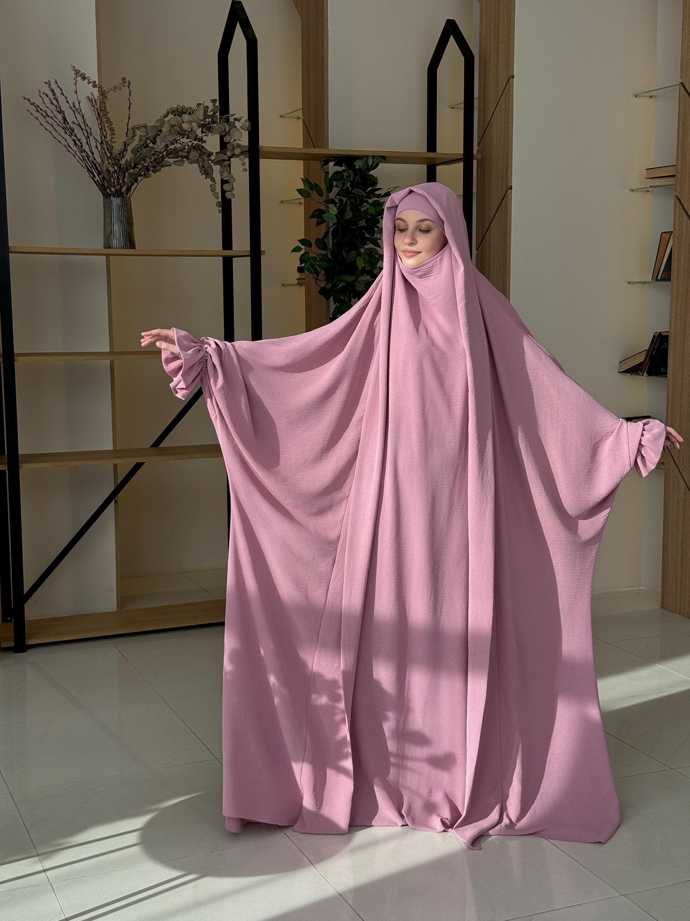 Oversized Long pink crepe Khimar with veil, abaya dress burqa style, luxury jilbab - image 5