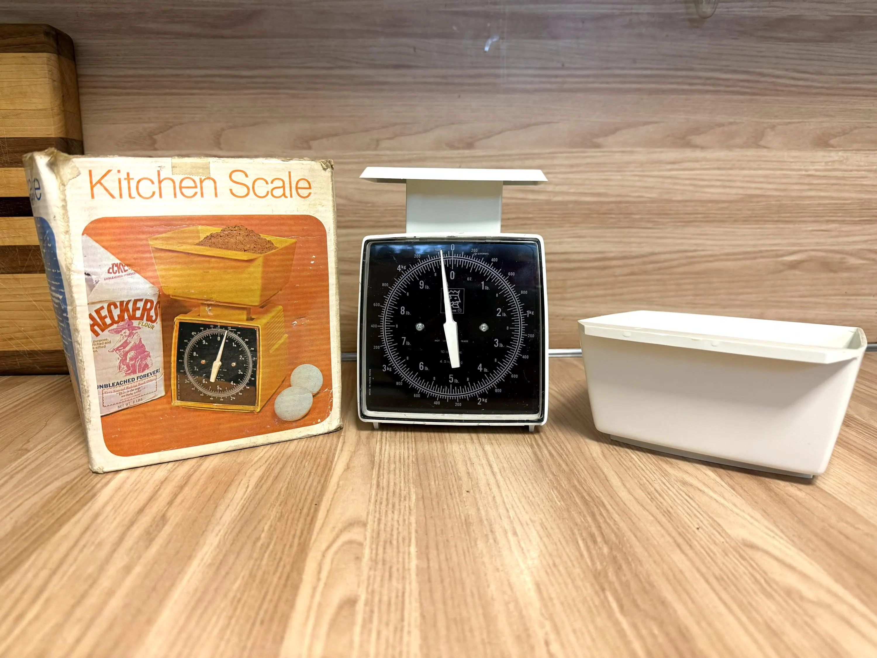Vintage White Kitchen King Scale, Mid Century Scale, Retro Kitchen Decor