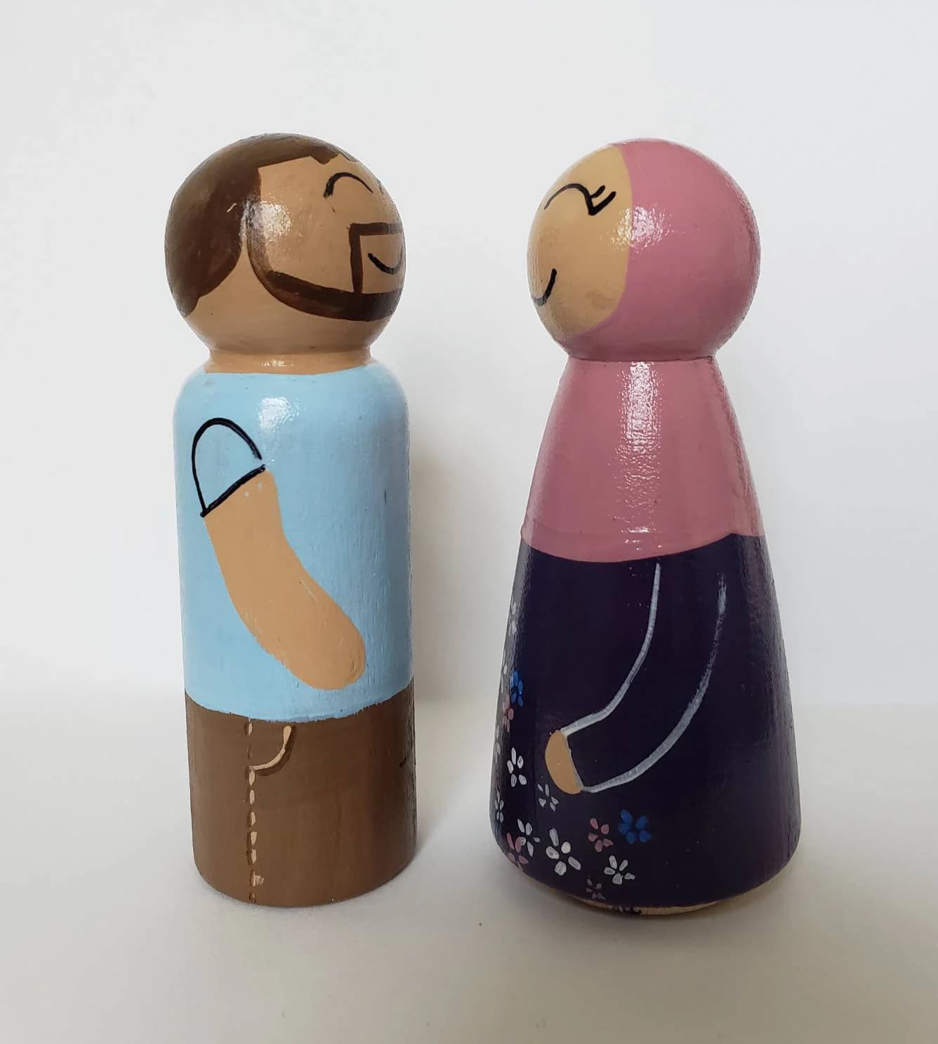 Muslim Doll / Wooden Peg Doll / Custom Family/ Muslim Couple / Hand painted Doll / Islamic Doll / Islamic Doll Peg Doll Muslim Mom Dad - image 5