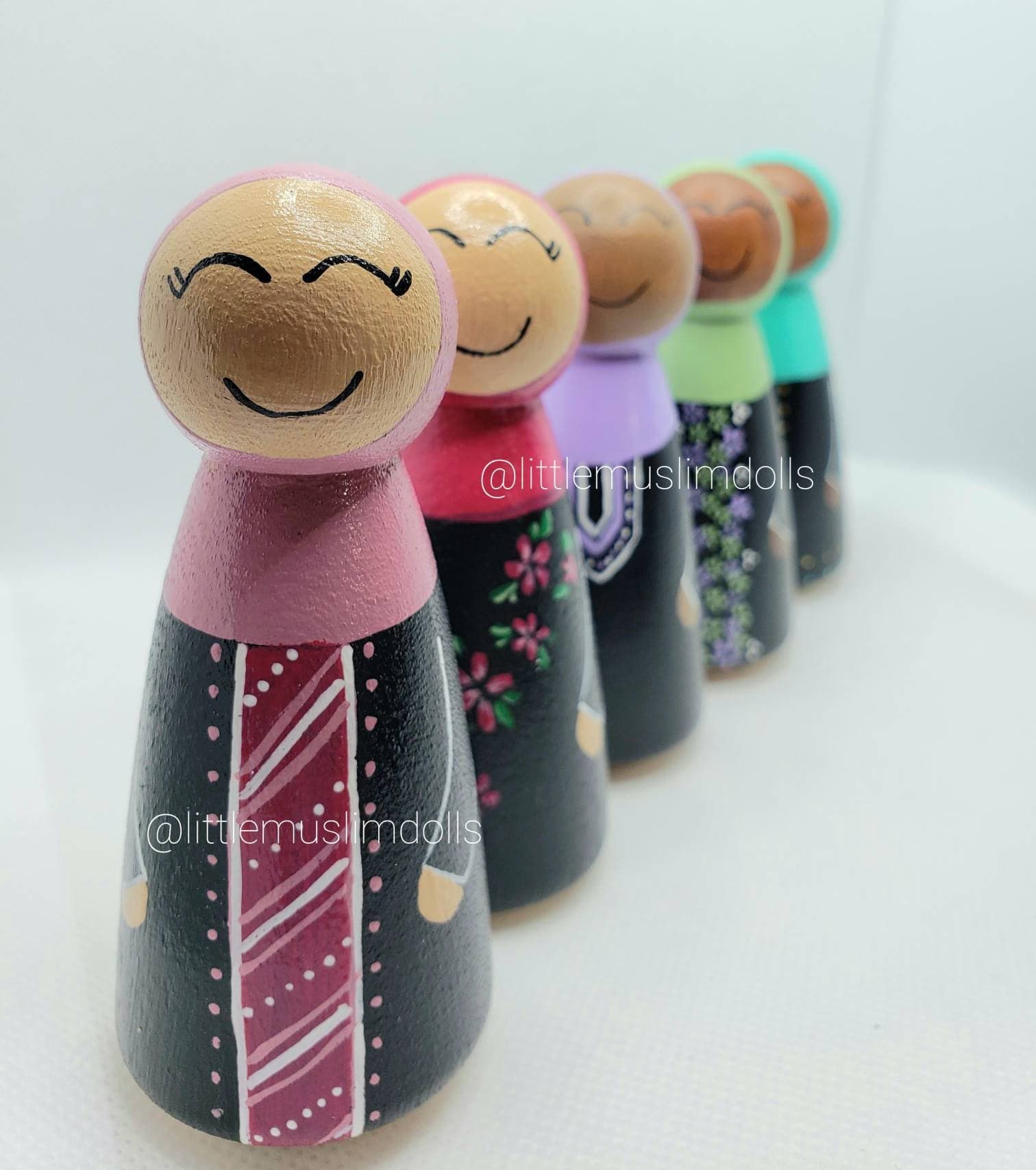 Muslim Doll / Wooden Peg Doll / Hand painted Doll / Islamic Doll - image 4