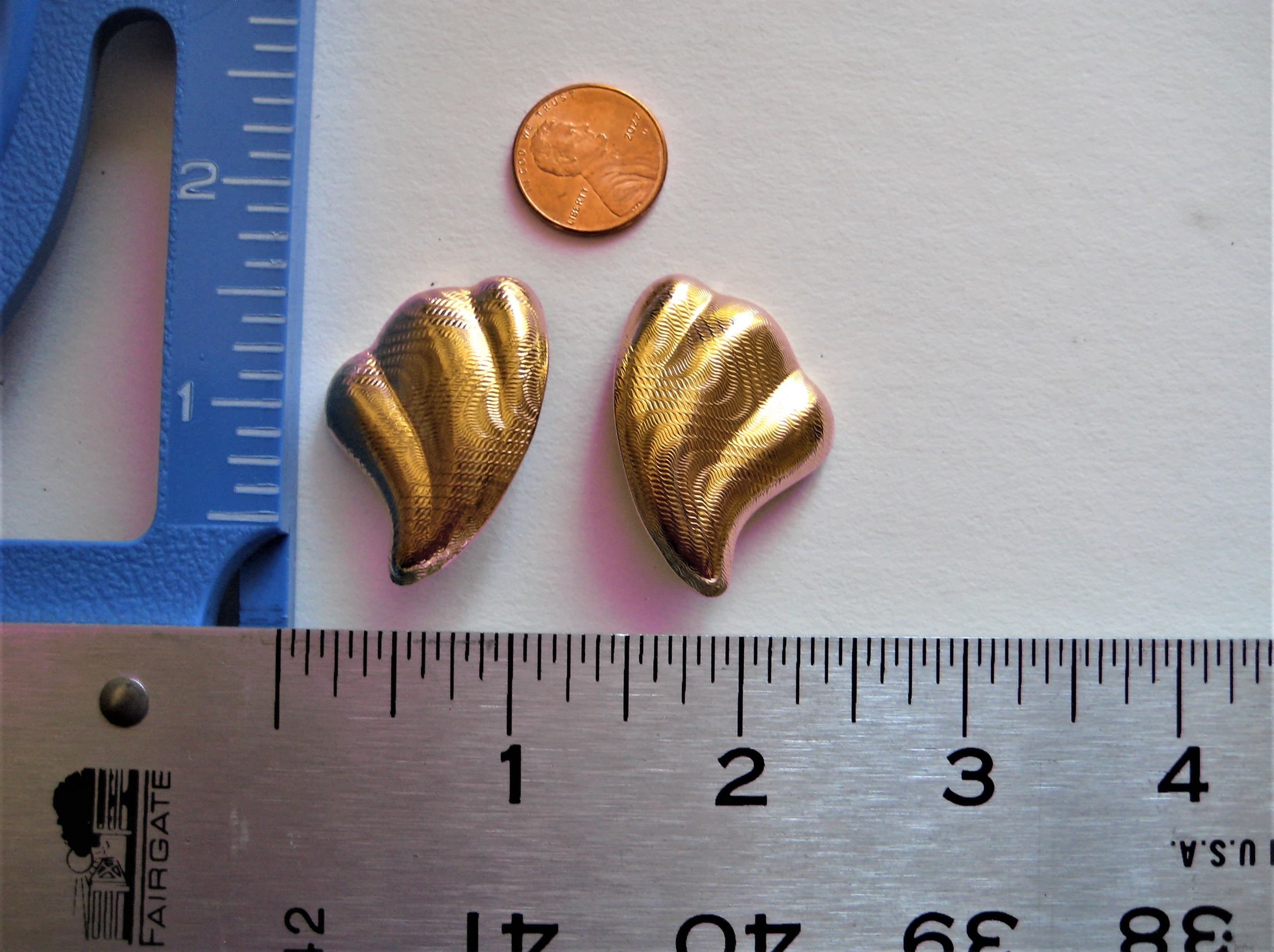 Clip-on Earrings, Art Deco Style, Textured Gold Tone Metal, Vintage Find - image 3