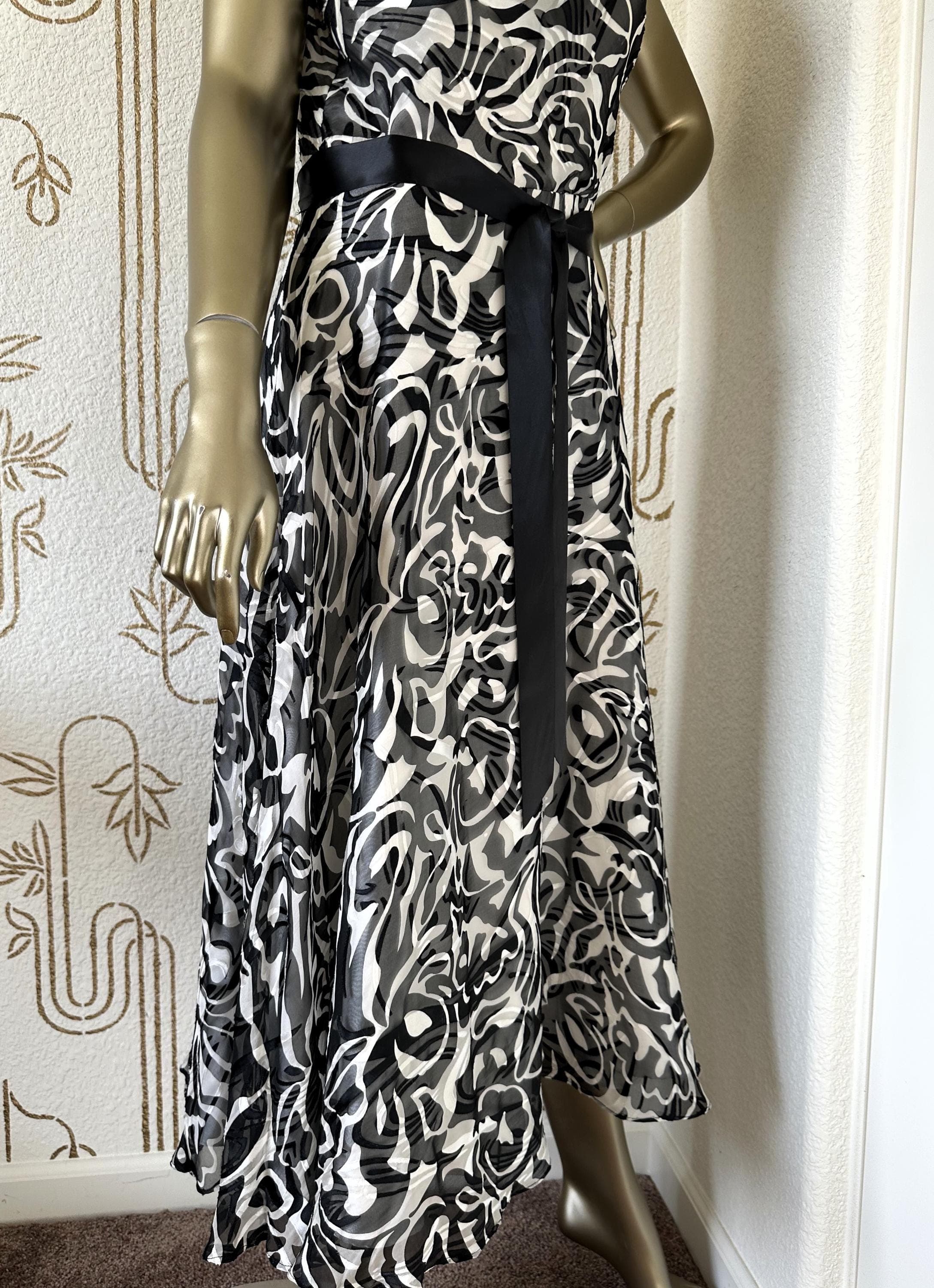 Dress, JS Boutique, Black & White, Tea Length Gown, Size 12, Sleeveless, Estate Find - image 5
