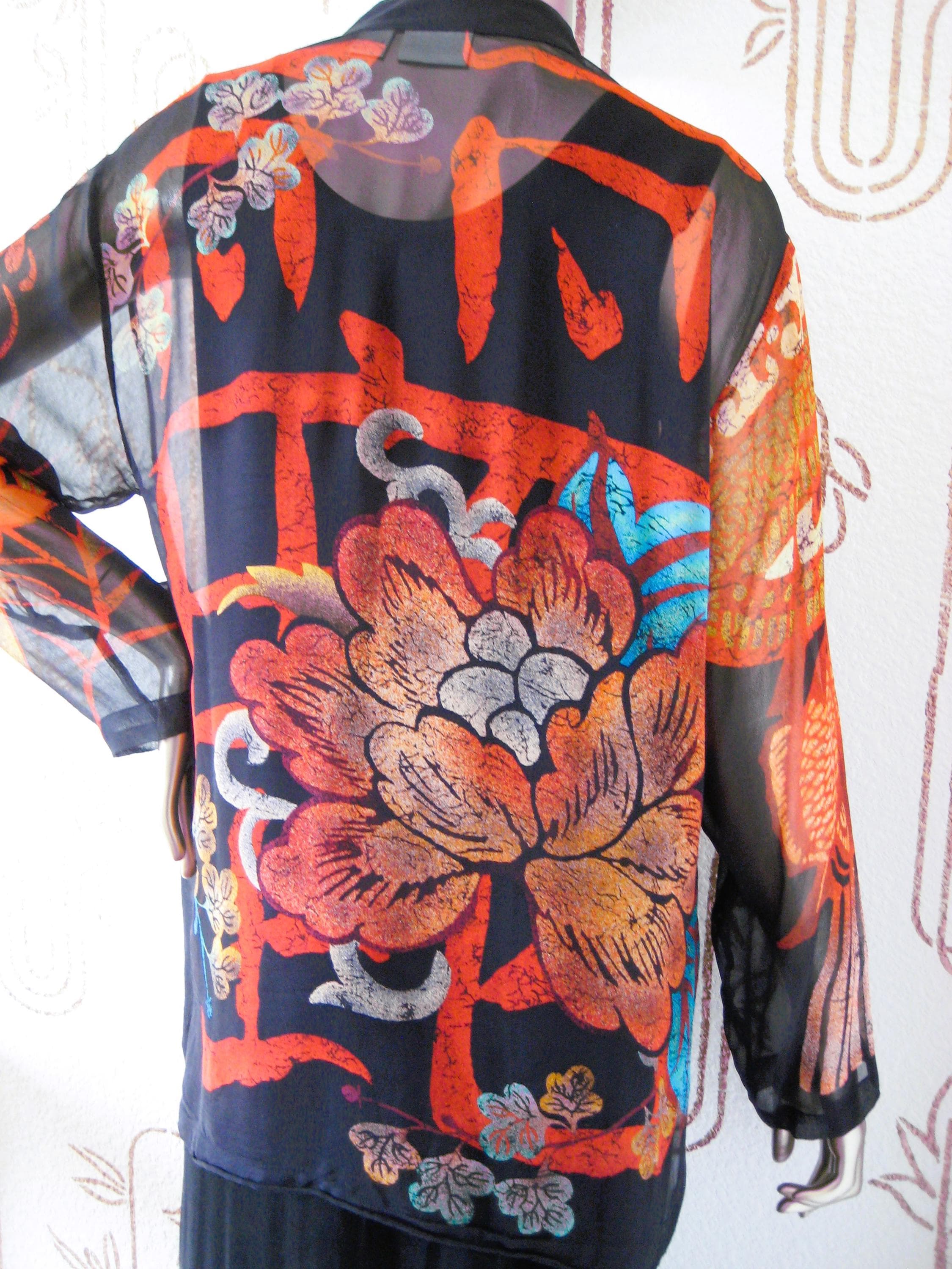 Chico's Vintage Silk Chiffon Blouse, Floral Asian Pattern - image 3