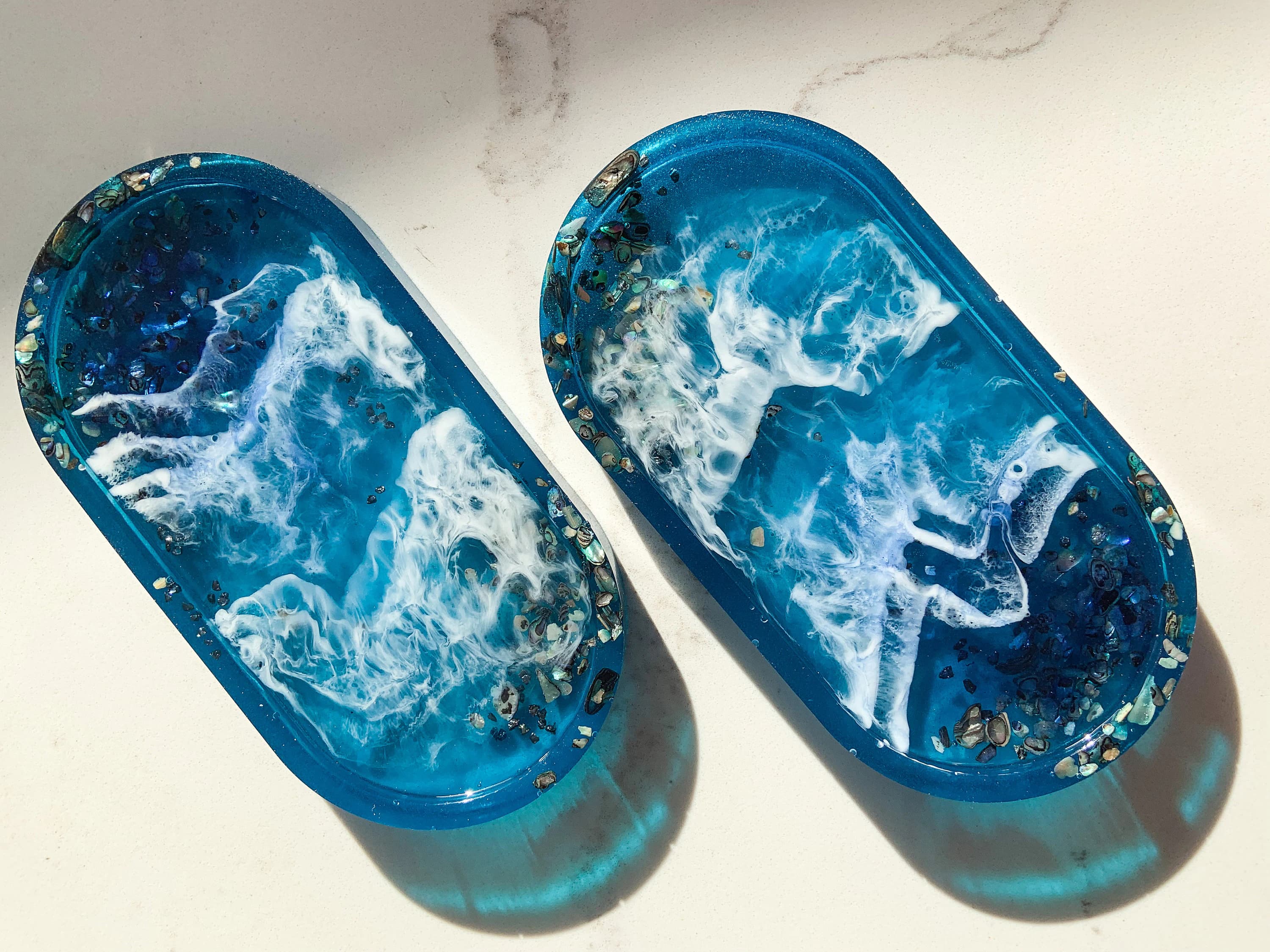 Ocean Trinket Tray|Deep Sea decor| beach trinket tray| ocean art|Ocean resin tray|Ocean waves decor|Wedding favour blue|Paua shell tray