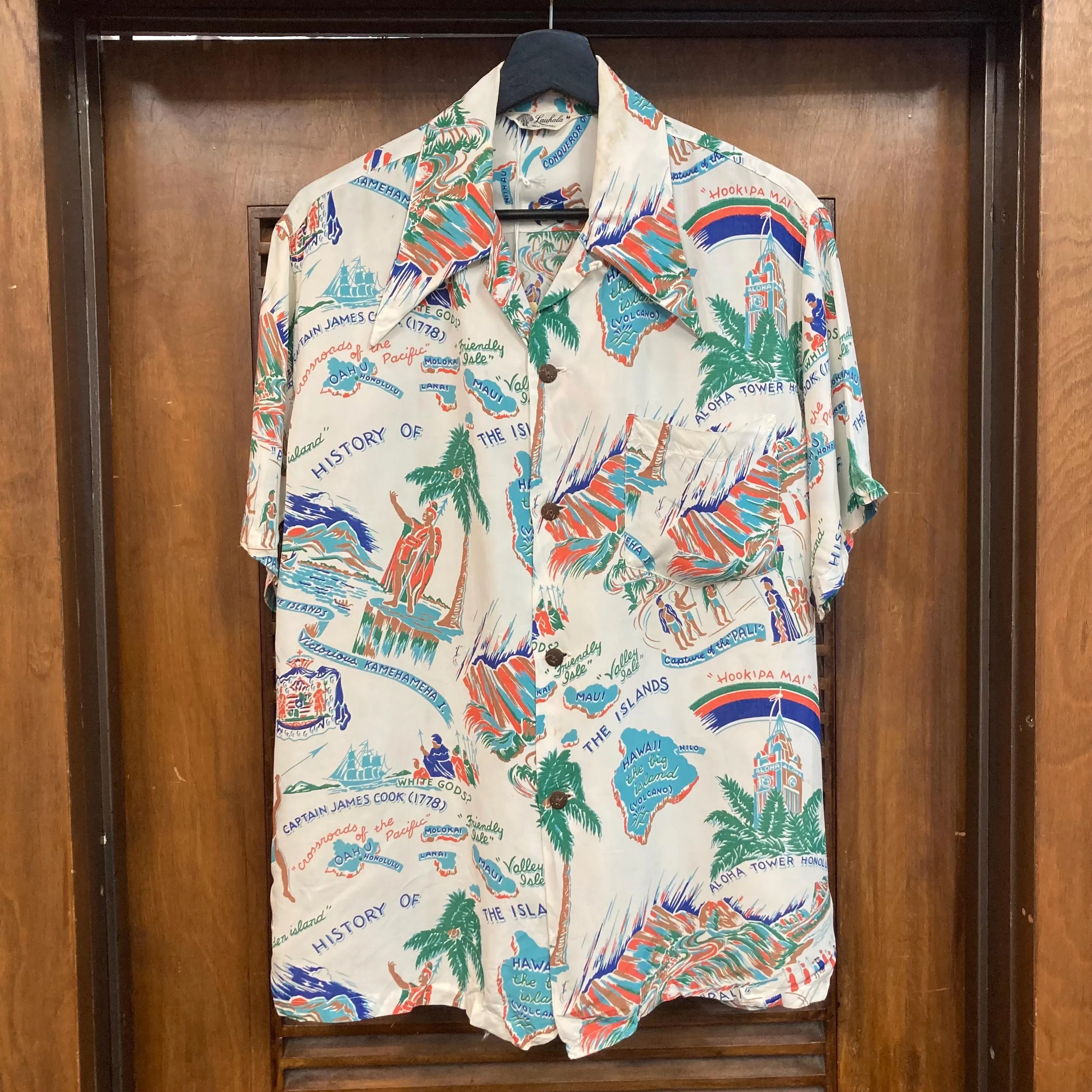 Vintage 1940’s Captain Cook Tropical Cartoon Silky Rayon Hawaiian Shirt, 1940’s Shirt, 1950’s Shirt - image 4