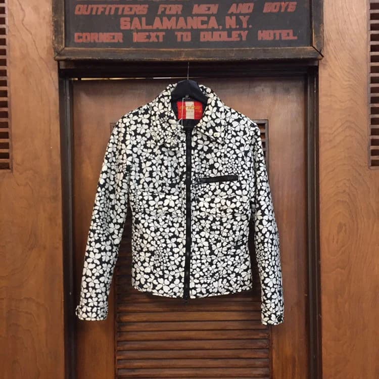 Vintage 1960’s Floral Print Ski Jacket, 60’s Ski Jacket, 60’s Jacket, Fitted Jacket, Vintage Puffer Jacket, Vintage Clothing - image 3