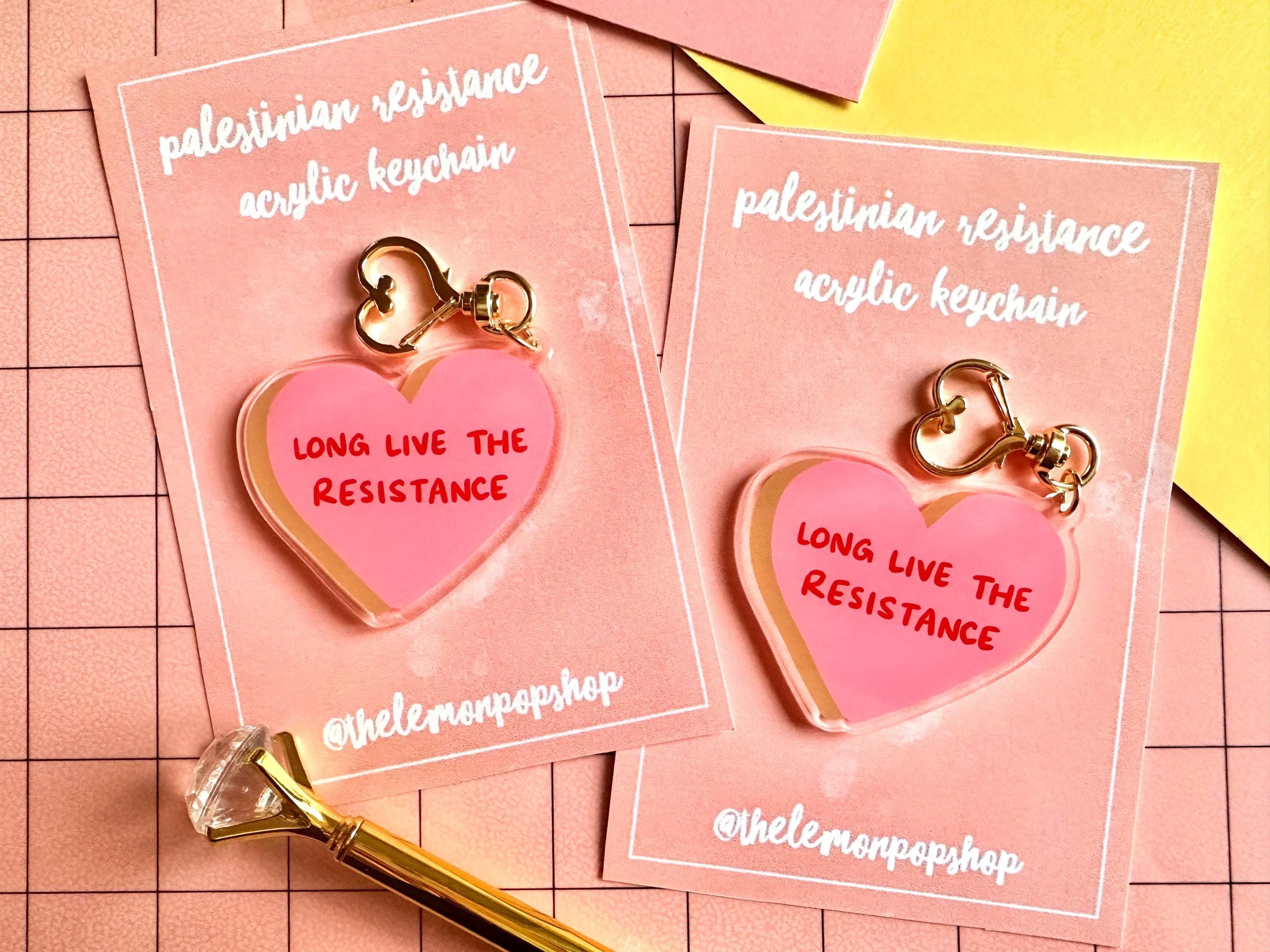 Palestinian Resistance Acrylic Keychain | Heart, Gold Finish