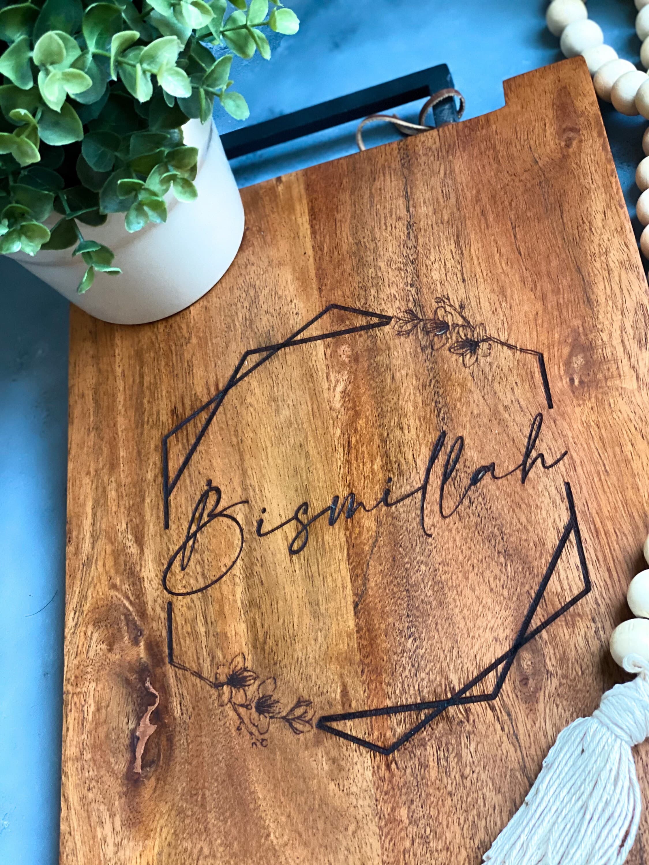 Bismillah cutting board, Muslim home decor , Islamic gifts, customize muslim cutting board, Muslim Gifts - image 3