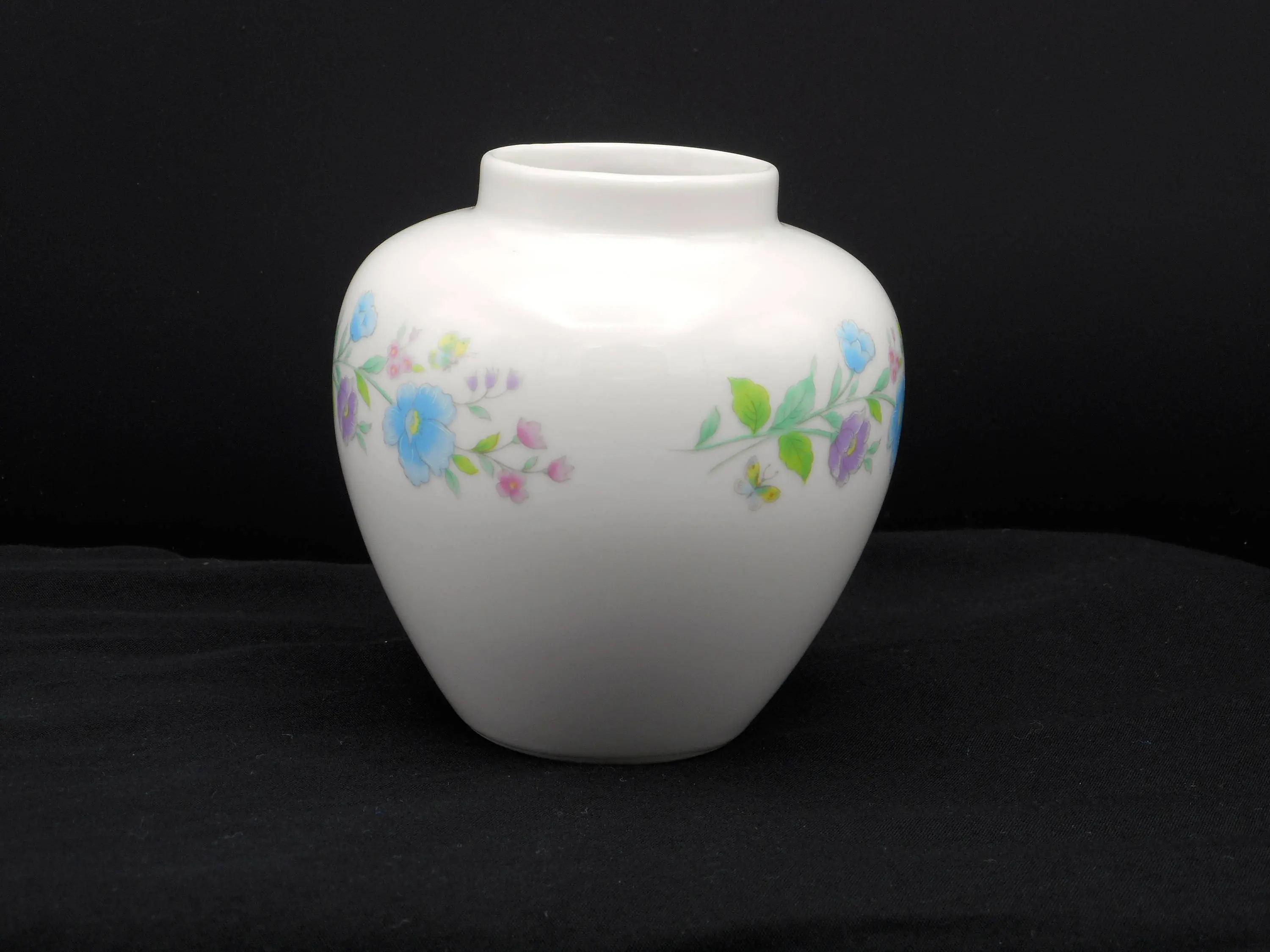 Porcelain Flowered Vintage Vase, 70's Decor, Made In Japan - image 4