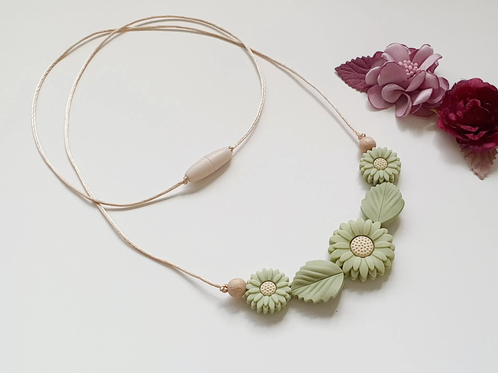 Breastfeeding Necklace, Nursing Fidget Sensory Play, Gift, Beige Ruse Sage GreenTones, Daisy Flower Leaf Beads - image 3
