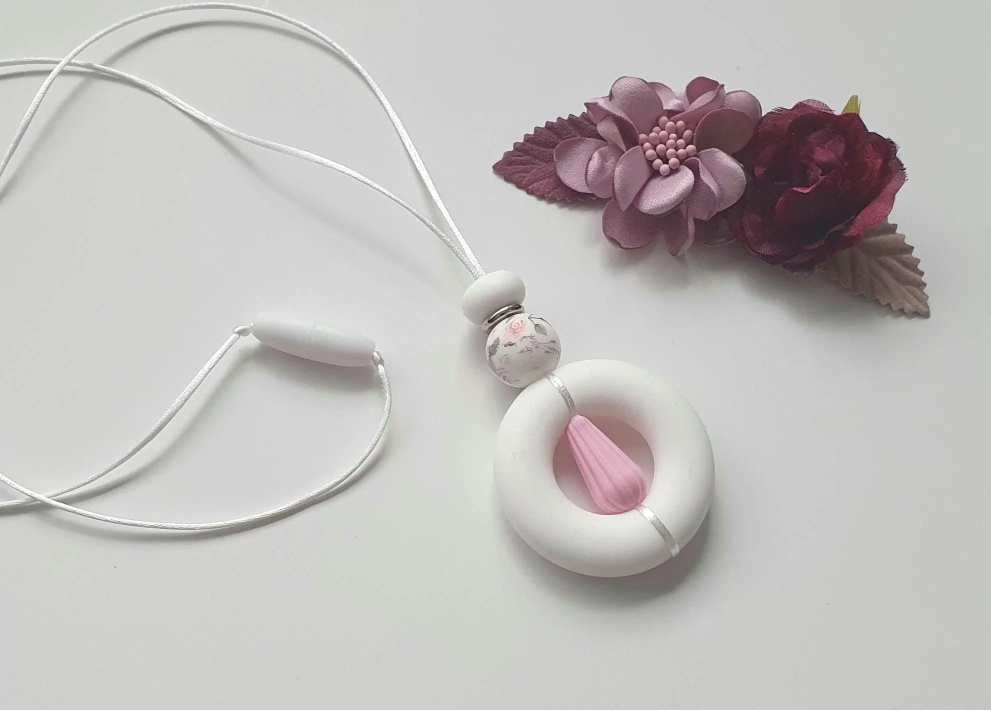 Breastfeeding Necklace, Nursing Fidget Sensory  Necklace, Gift, Silicone Donut Doughnut, Pink  Silver White, Flower Print