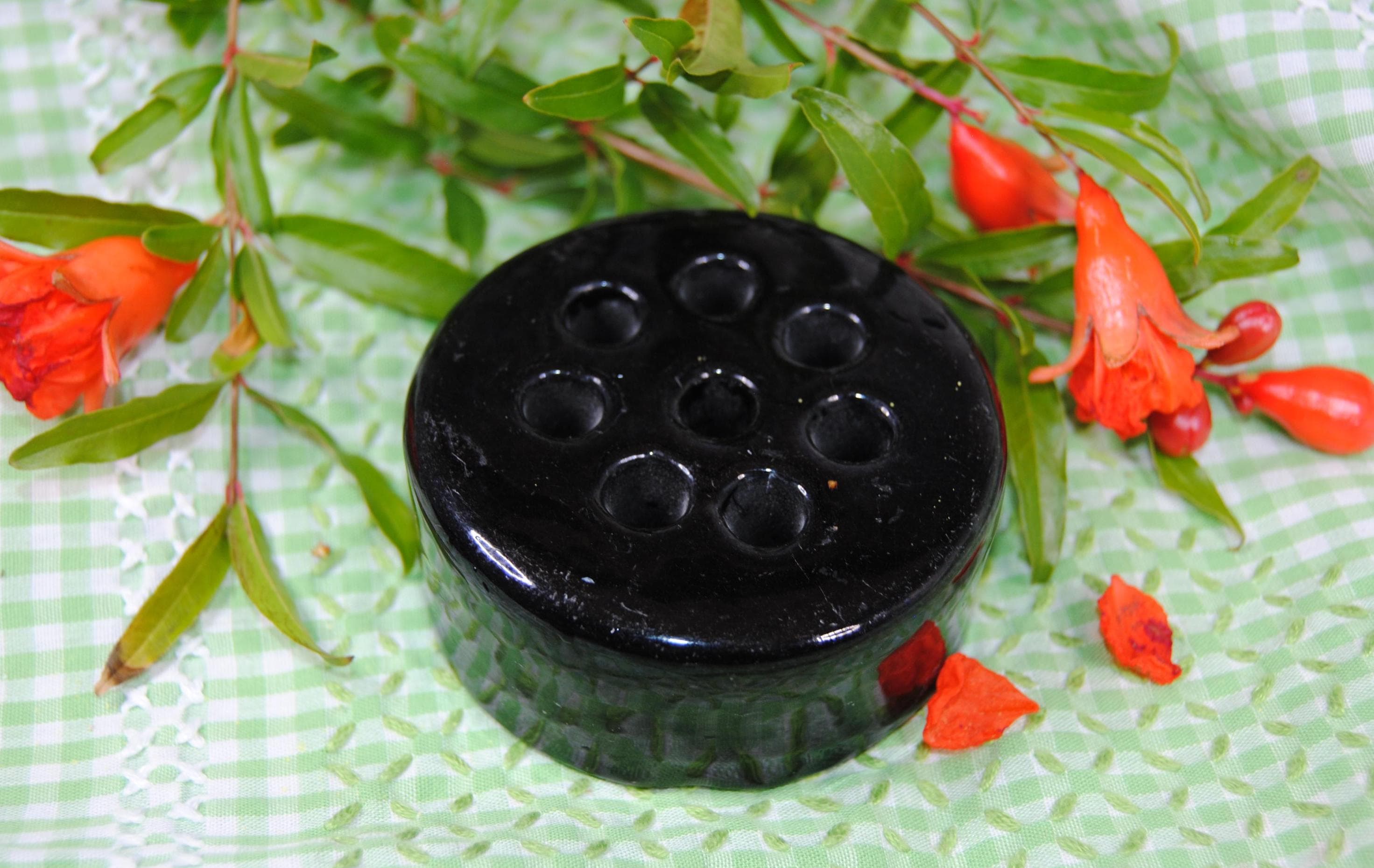 Vintage floral frog with 8 holes - Black glass flower holder - image 5