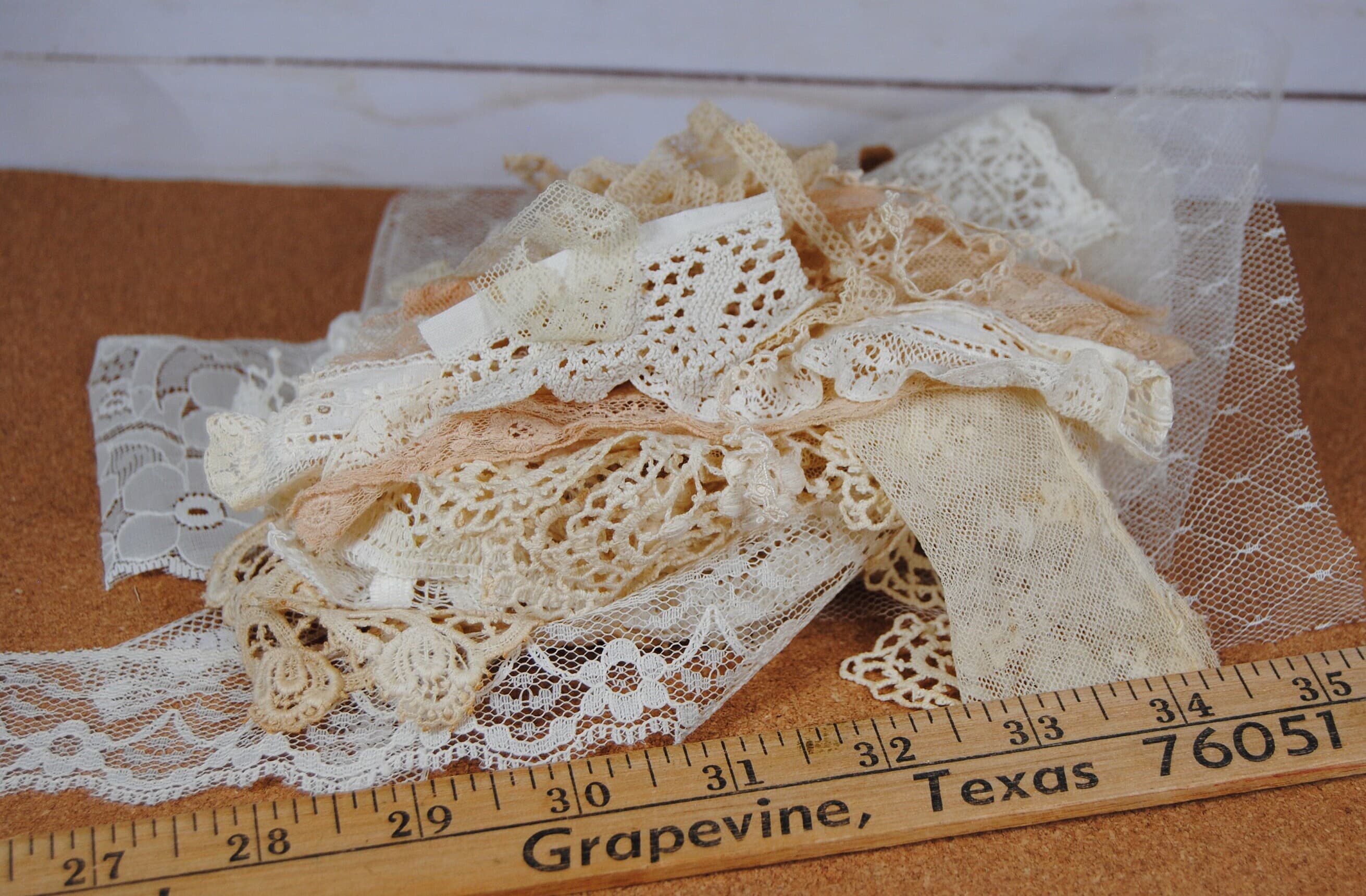 An assortment of 12 laces and trims - Snippets in beige and white - Junk journal supply - Slow stitch pieces - Inventory number LT12-BW - image 5