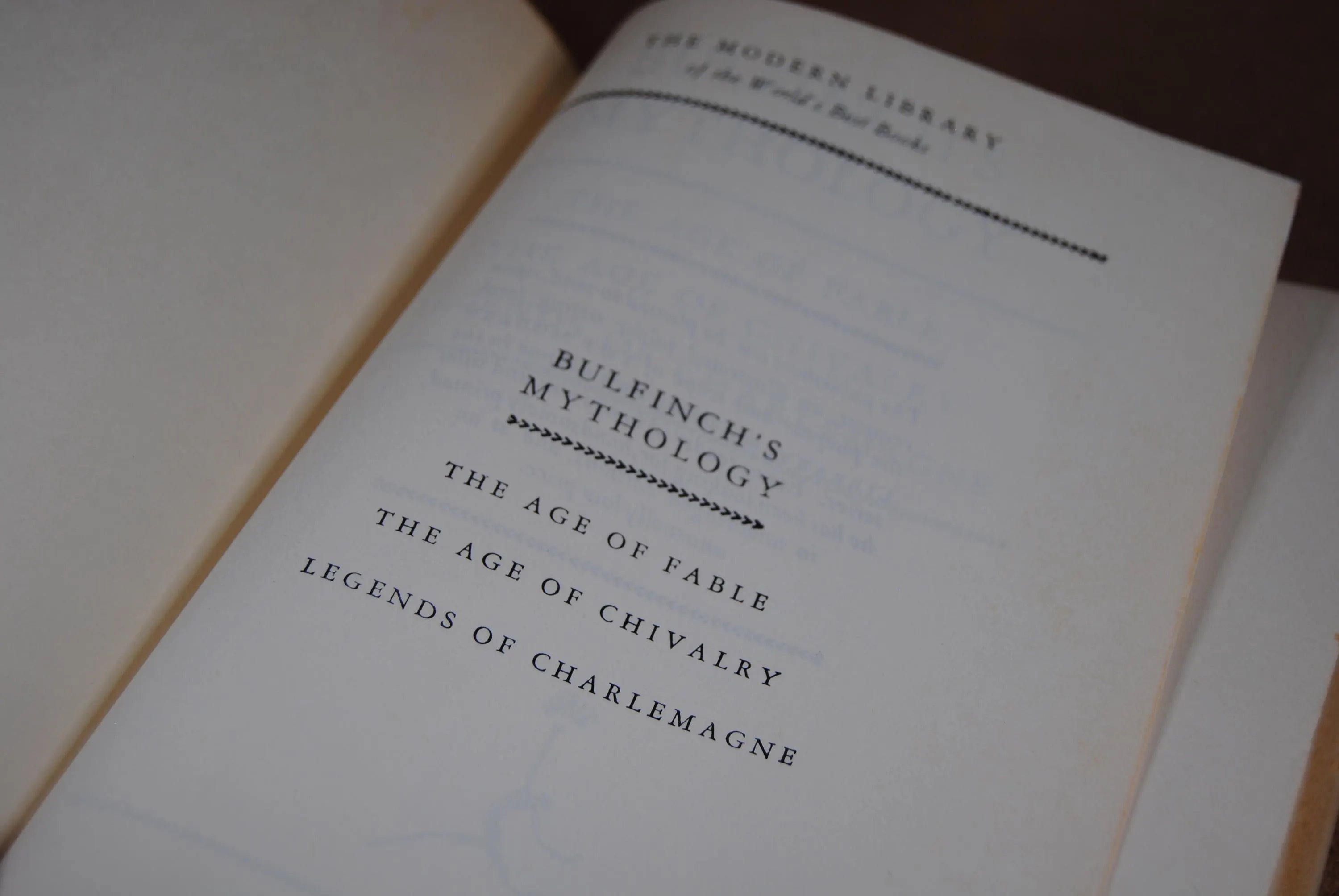 Bulfinch's Mythology - 1960s hardback edition - A Modern Library Giant - The age of fable - The age of chivalry - Legends of Charlemagne - image 3