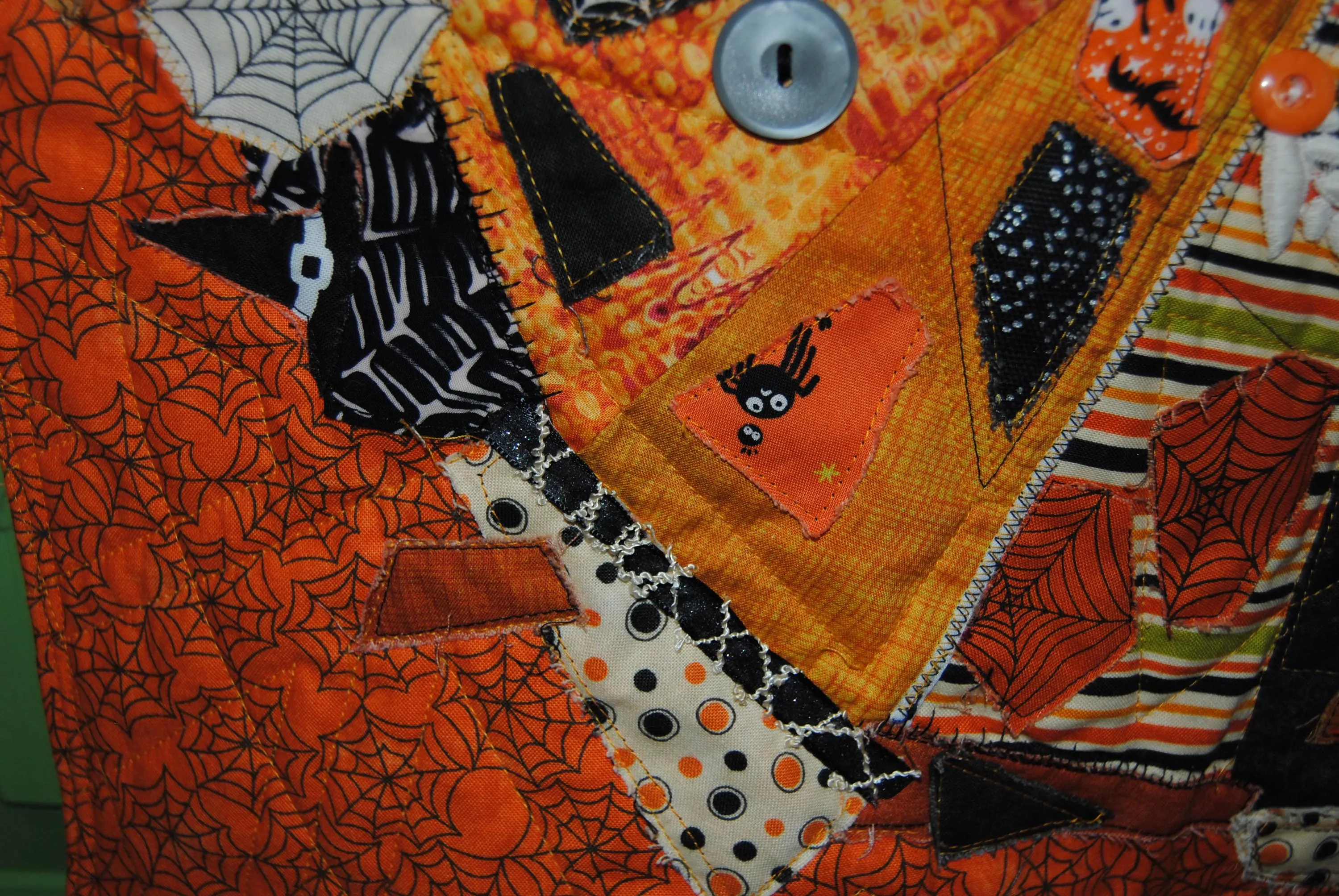 Handmade quilted Halloween wall hanging - Haunted house - Wonky neighborhood - Orange and black with witches and spiders - image 3