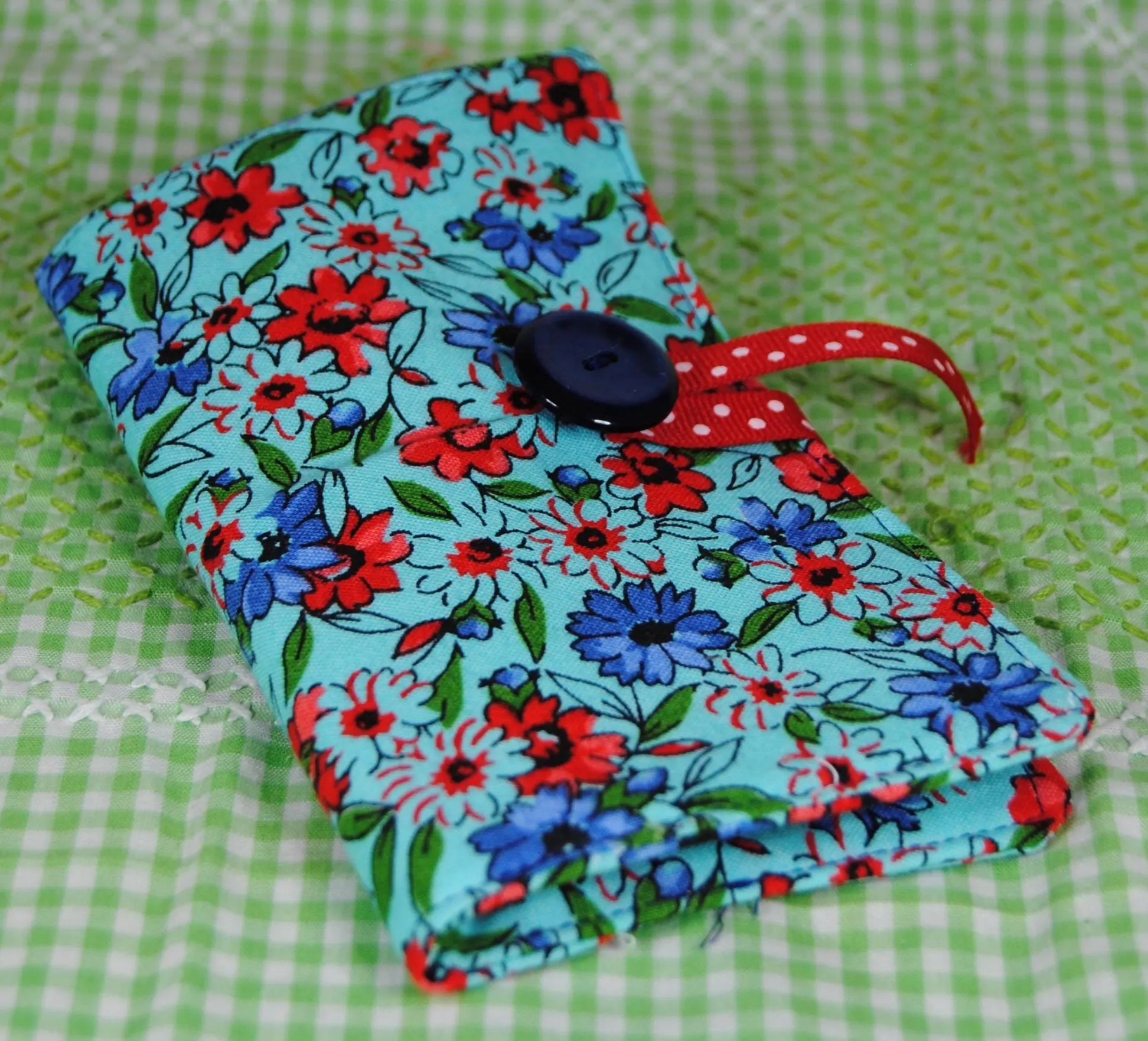 Handmade tea wallet - Blue and red floral fabric with red polka dot - image 3