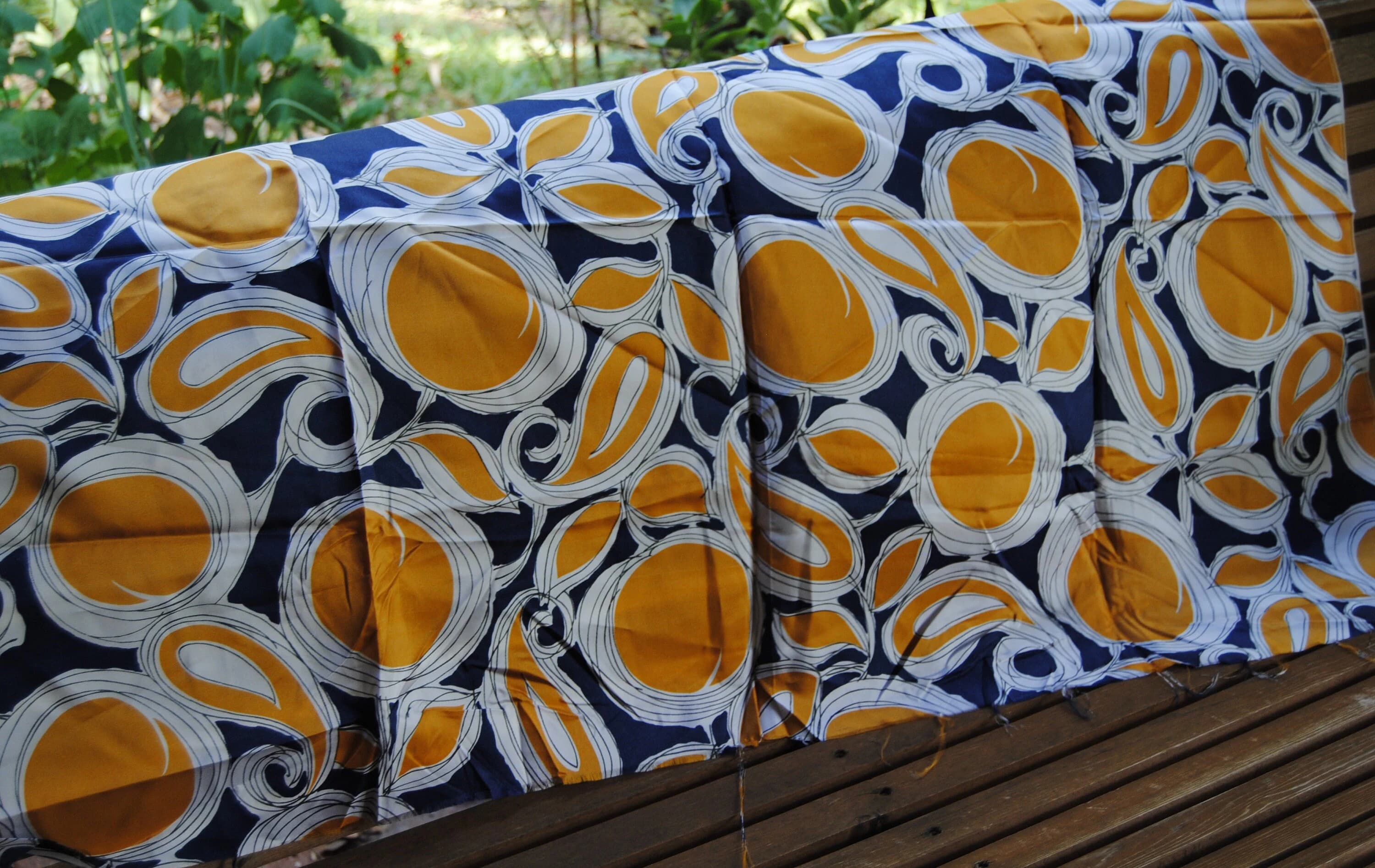 Vintage Apsco Fabric - Abstract geometric floral in navy and gold - Mod - Approx 28 inches by 44 inches - Perfect for a scarf - image 4